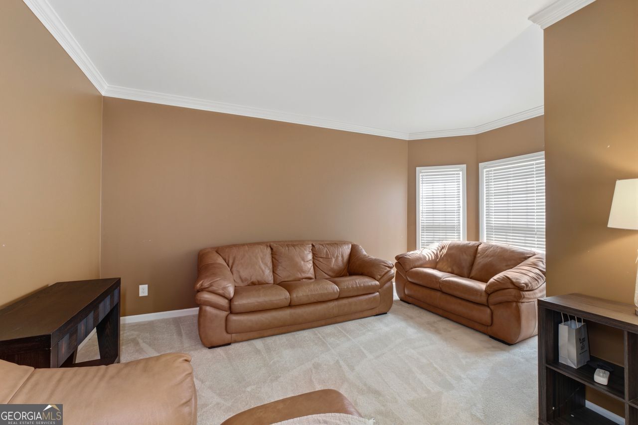 2989 Heritage Oaks Circle Property Photo 7