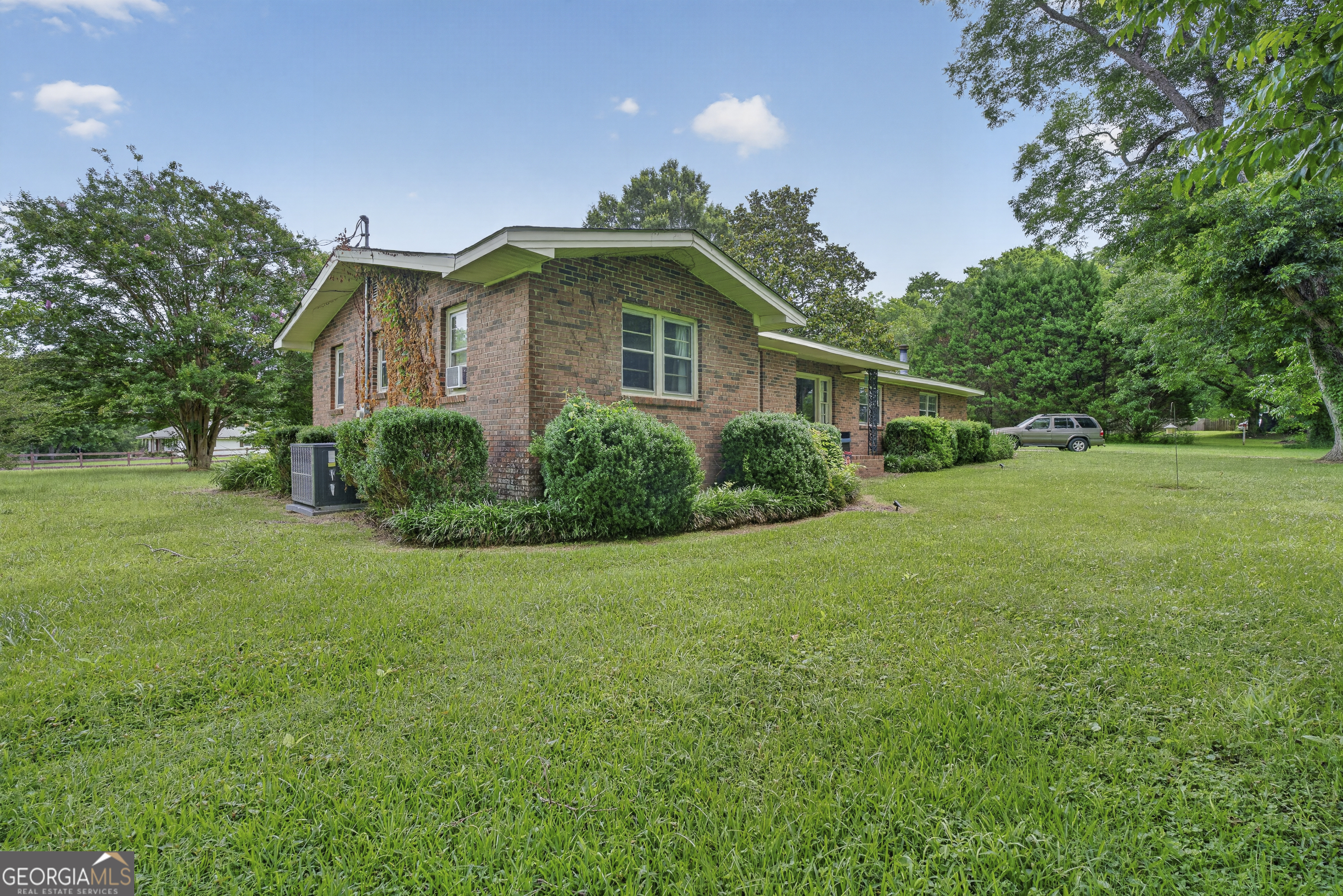8295 Lower Thomaston Road Property Photo 7