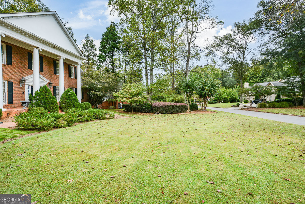 1640 Lazy River Lane Property Photo 5