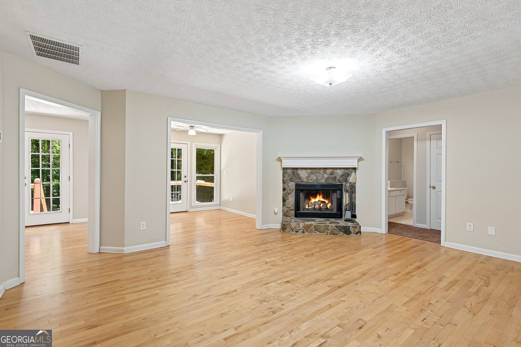 33 Bridgewater Drive Property Photo 7