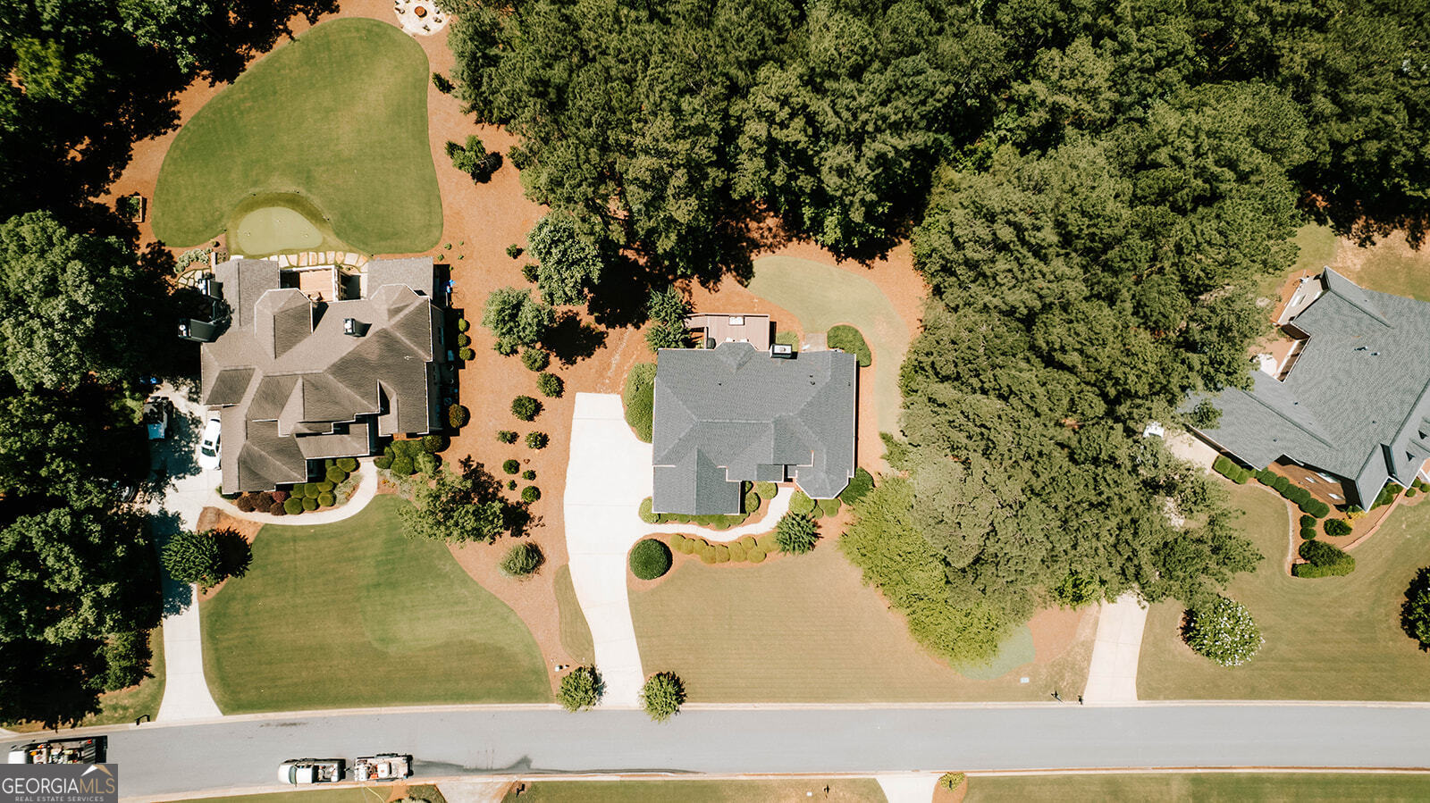 1030 Spring Lake Drive Property Photo 2