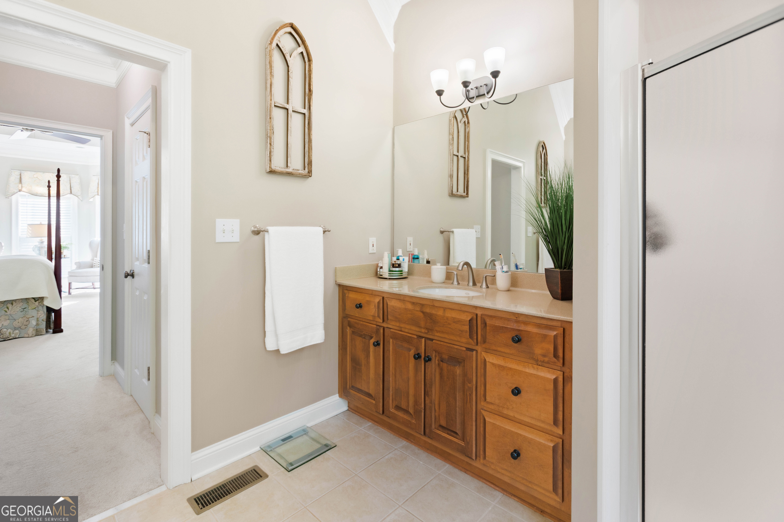 1030 Spring Lake Drive Property Photo 27