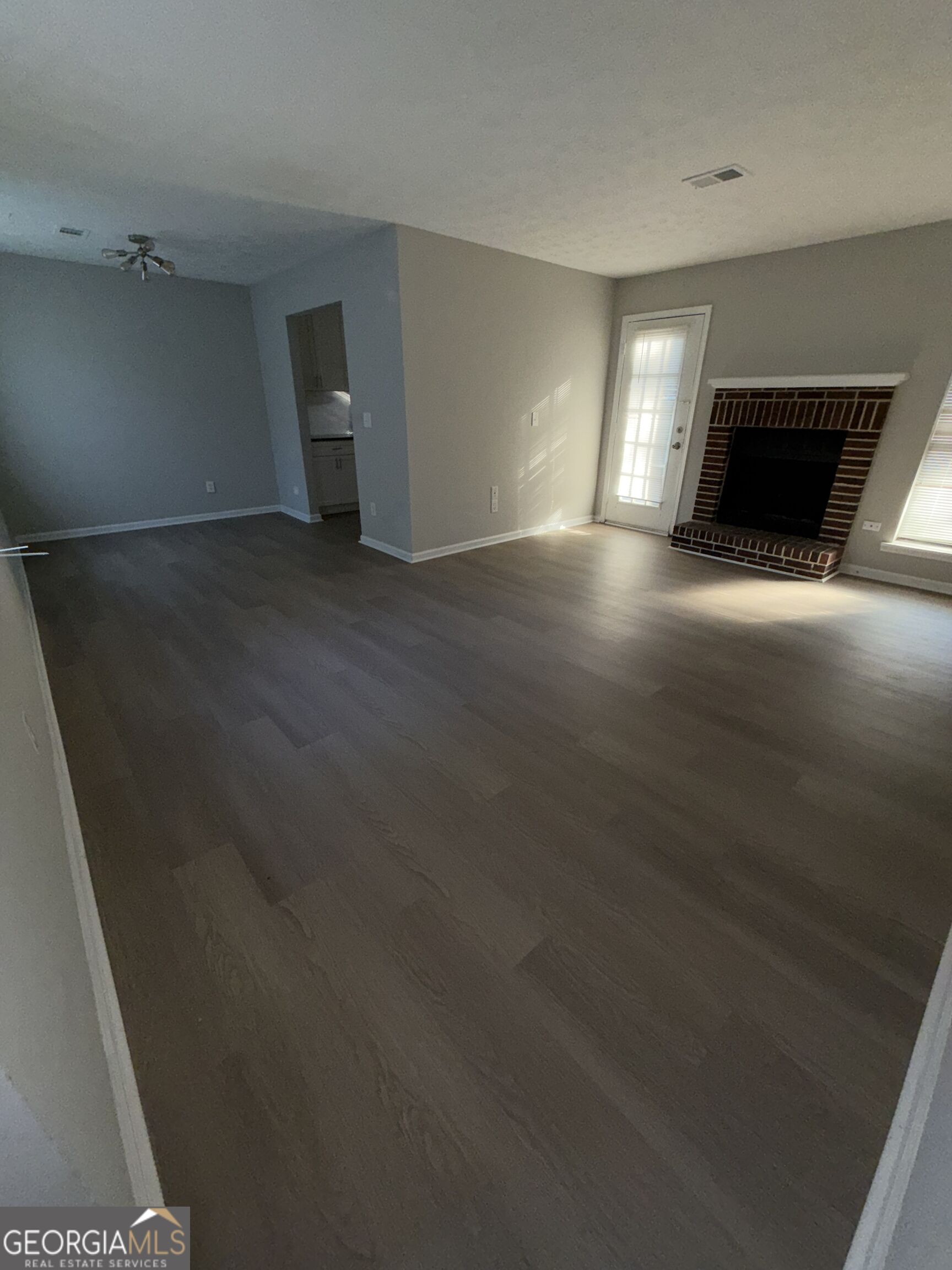 247 Mateo Walk Property Photo 5