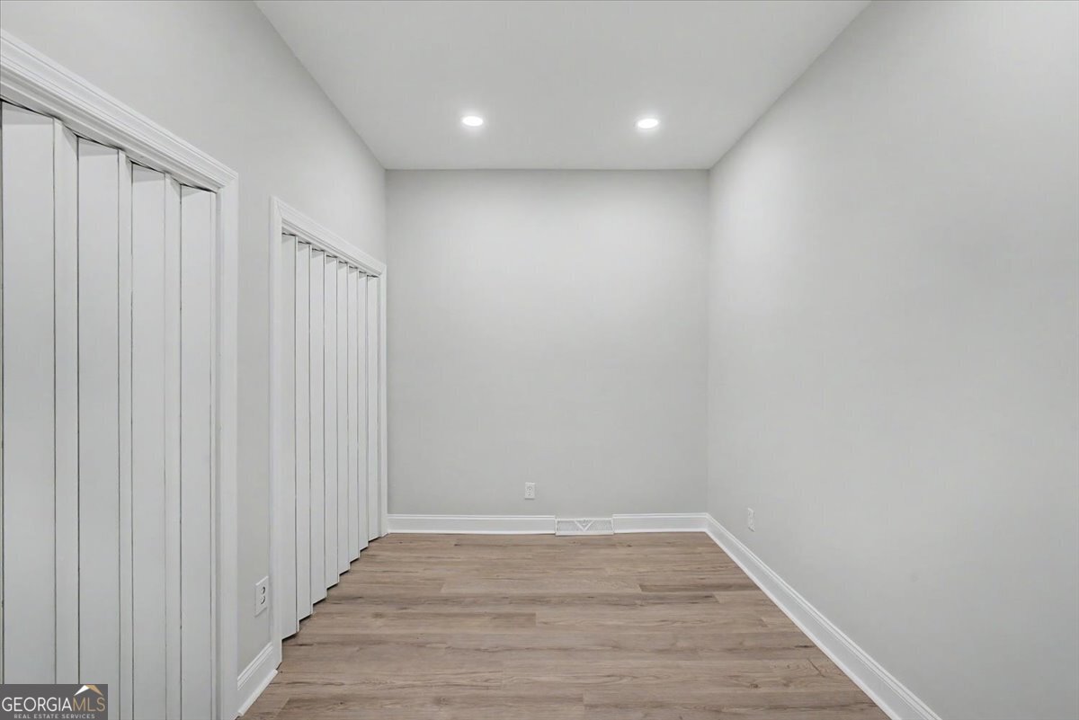 104 East Avenue Property Photo 15