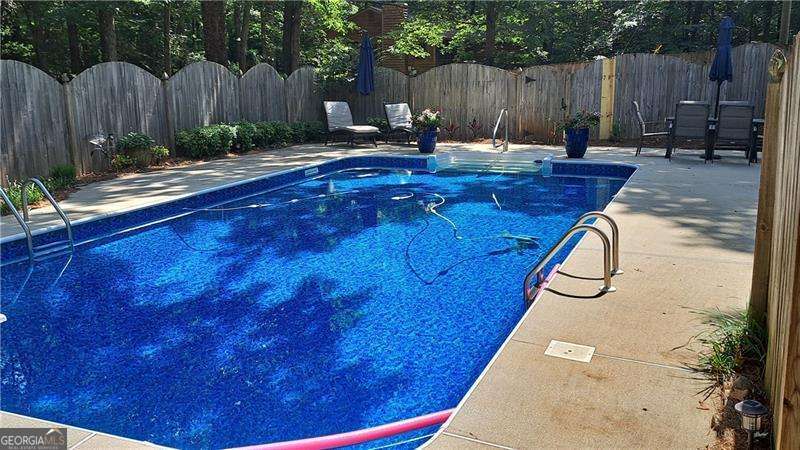 110 Acorn Drive Property Photo 6