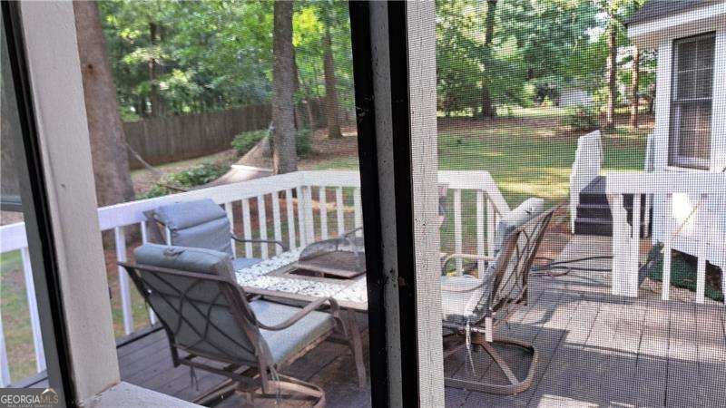 110 Acorn Drive Property Photo 28