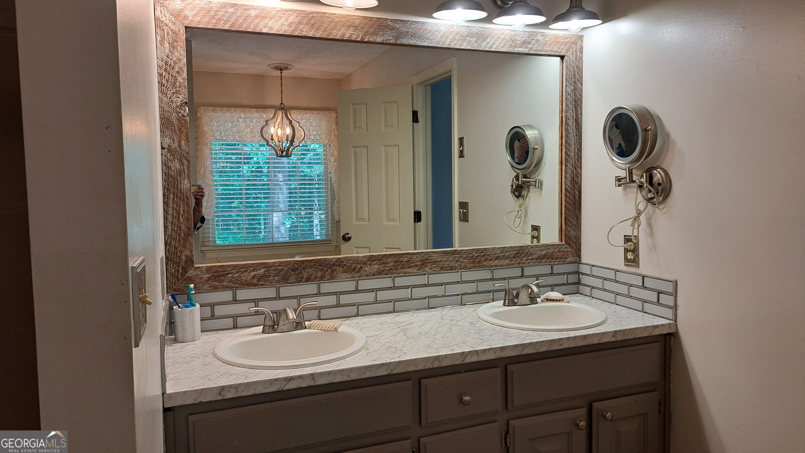 110 Acorn Drive Property Photo 32