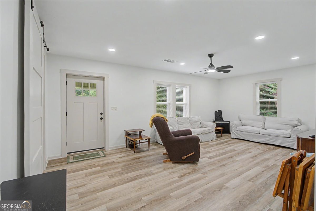 2356 Five Points Road Property Photo 14