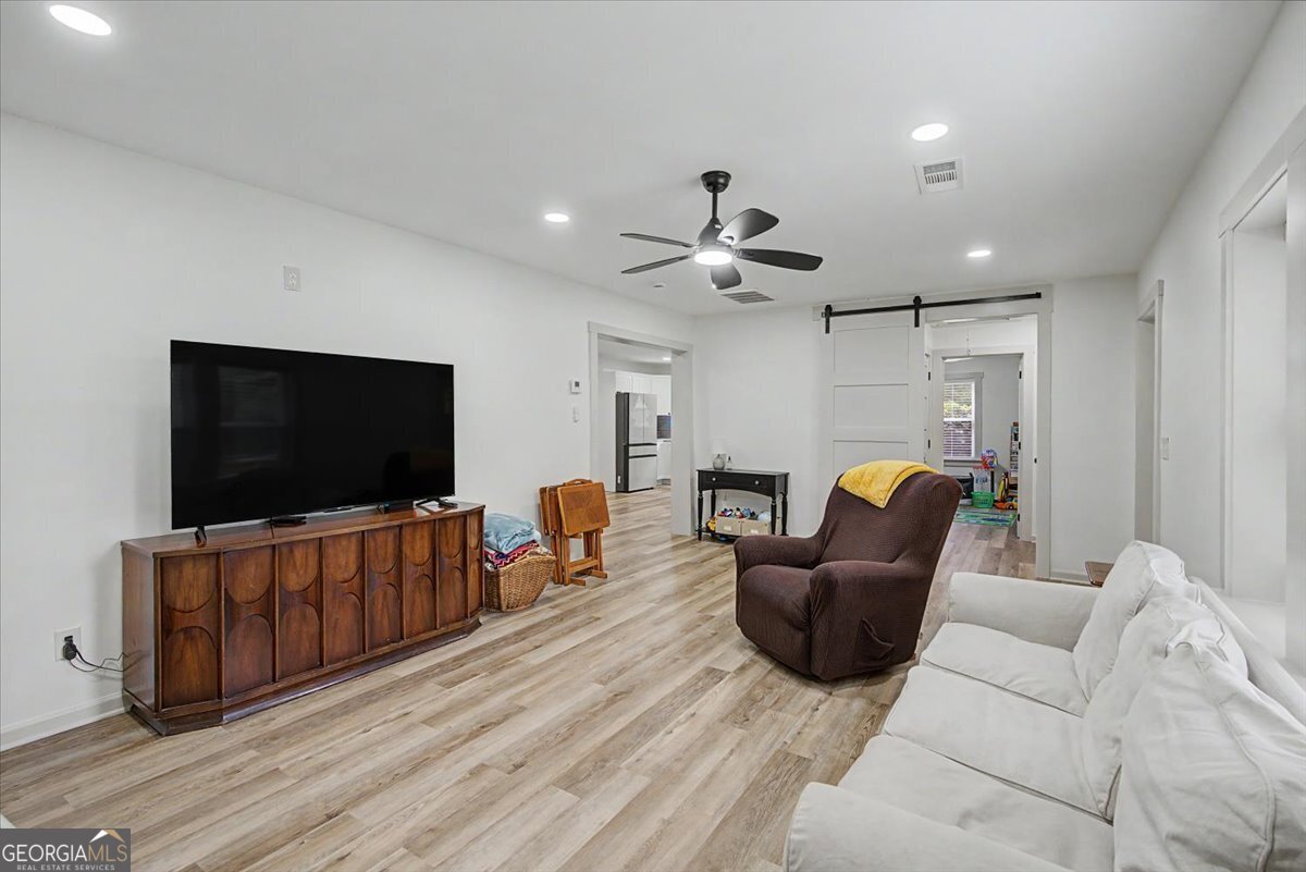 2356 Five Points Road Property Photo 18