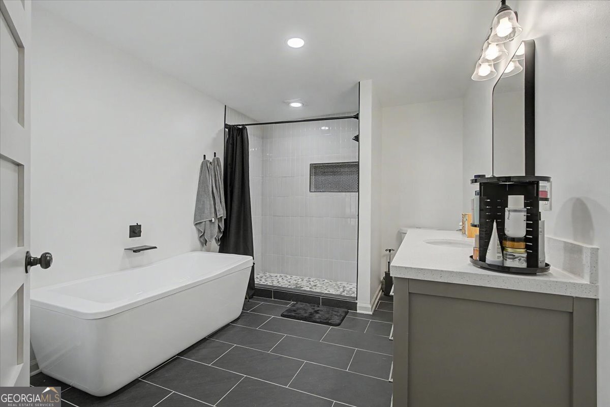 2356 Five Points Road Property Photo 29
