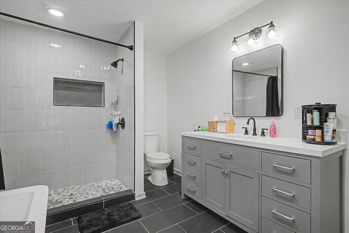 2356 Five Points Road Property Photo 31