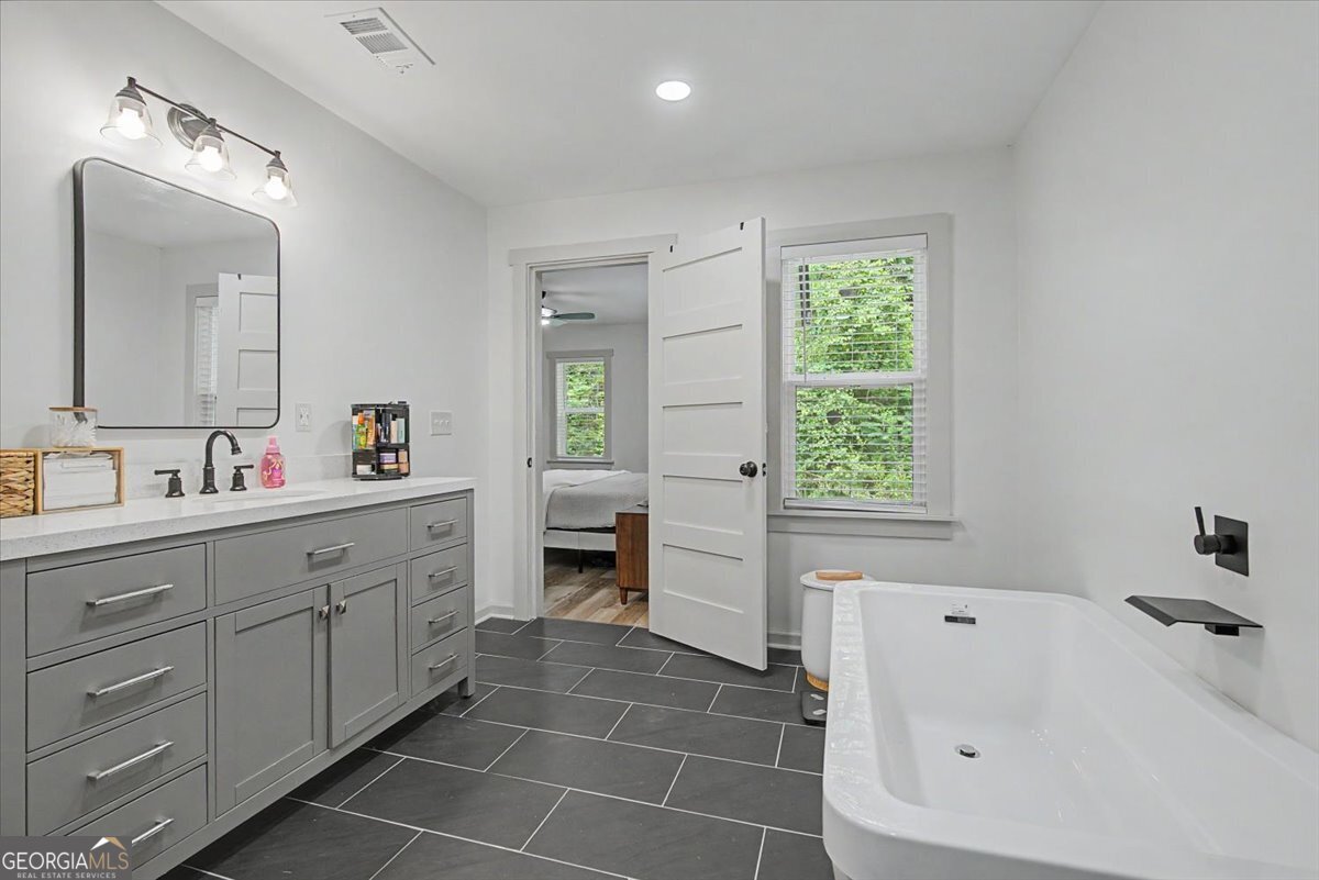 2356 Five Points Road Property Photo 35