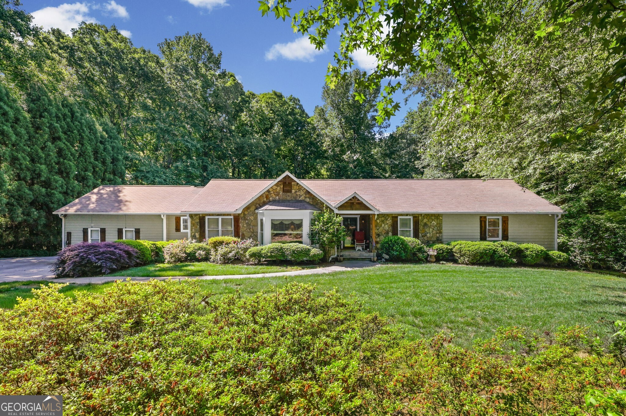 1530 Woodstock Road Property Photo 1