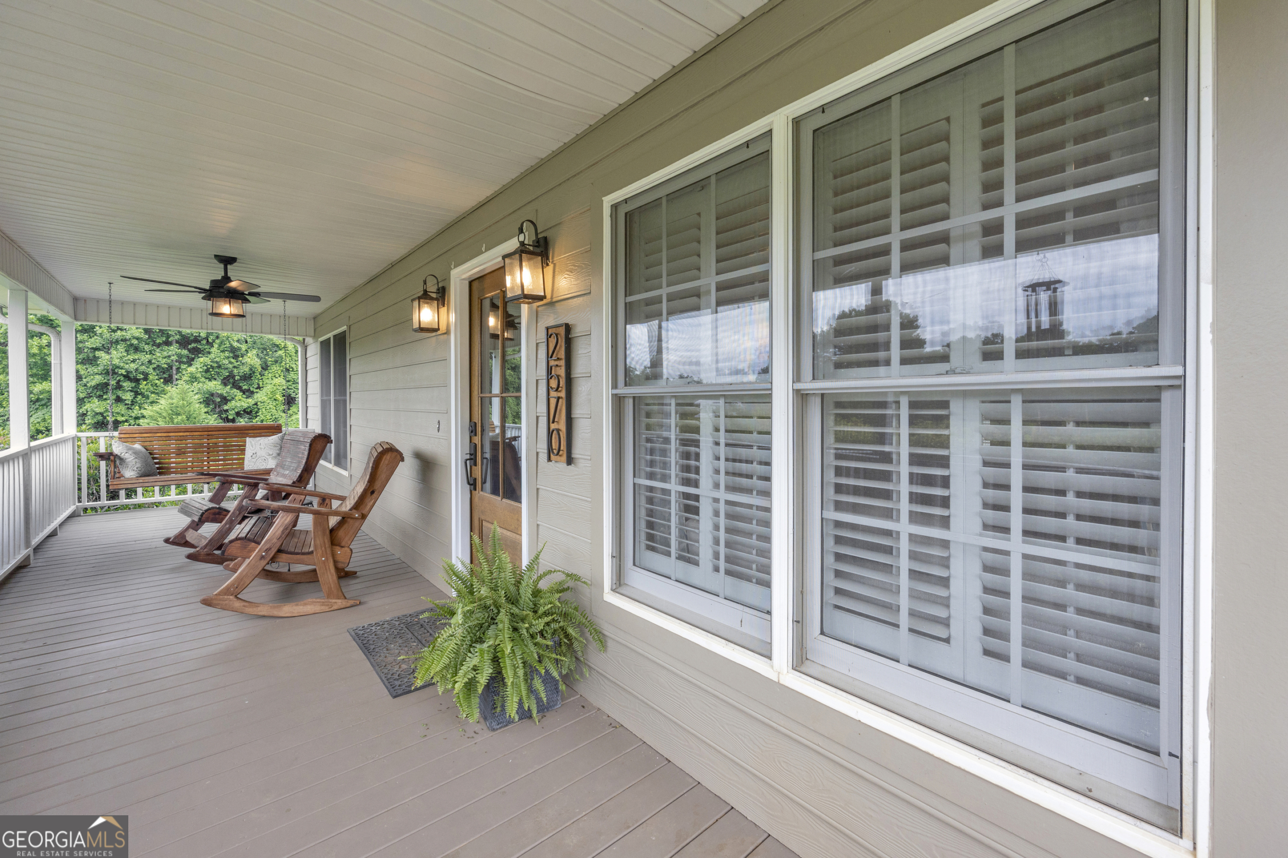 2570 Castleberry Bridge Road Property Photo 4