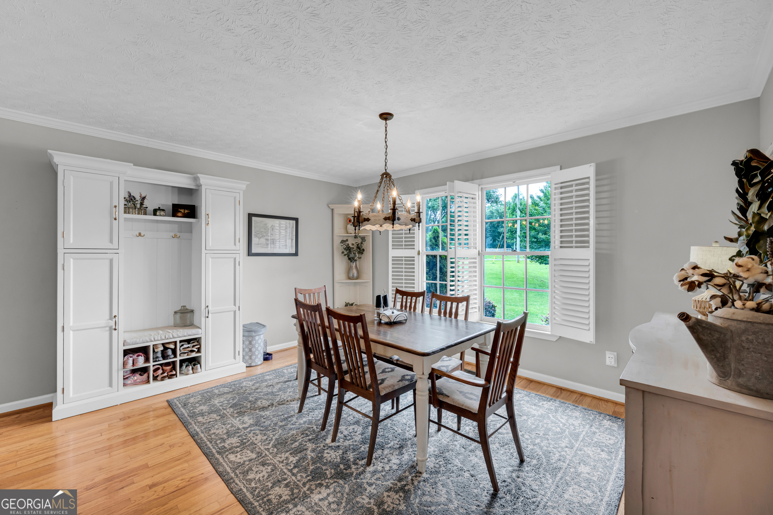 2570 Castleberry Bridge Road Property Photo 8