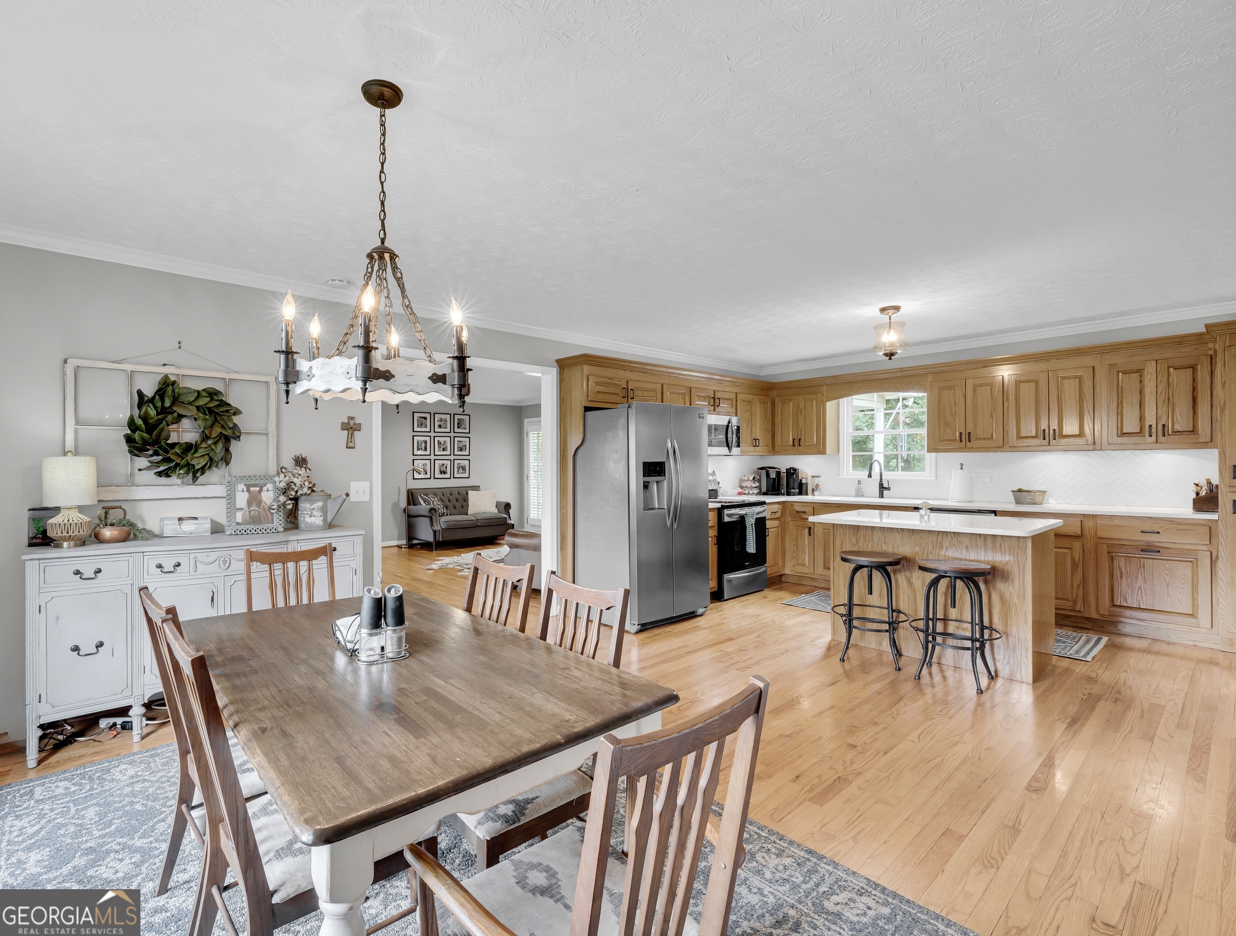 2570 Castleberry Bridge Road Property Photo 9
