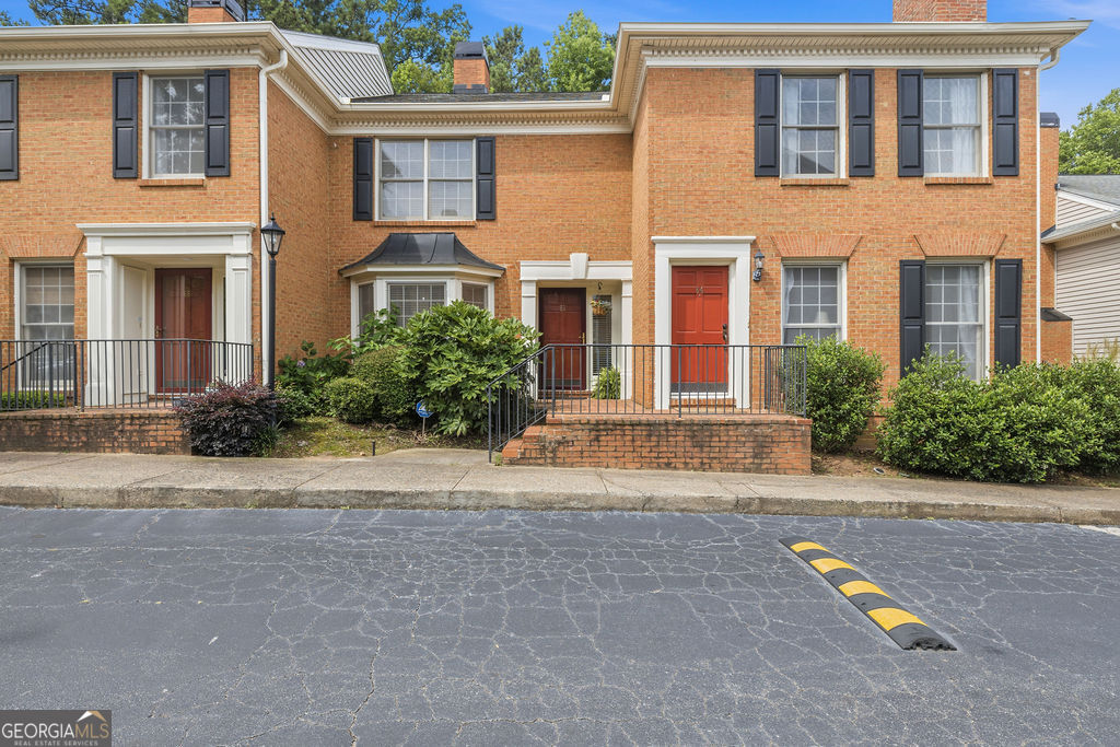 65 Mount Vernon Circle Property Photo 1