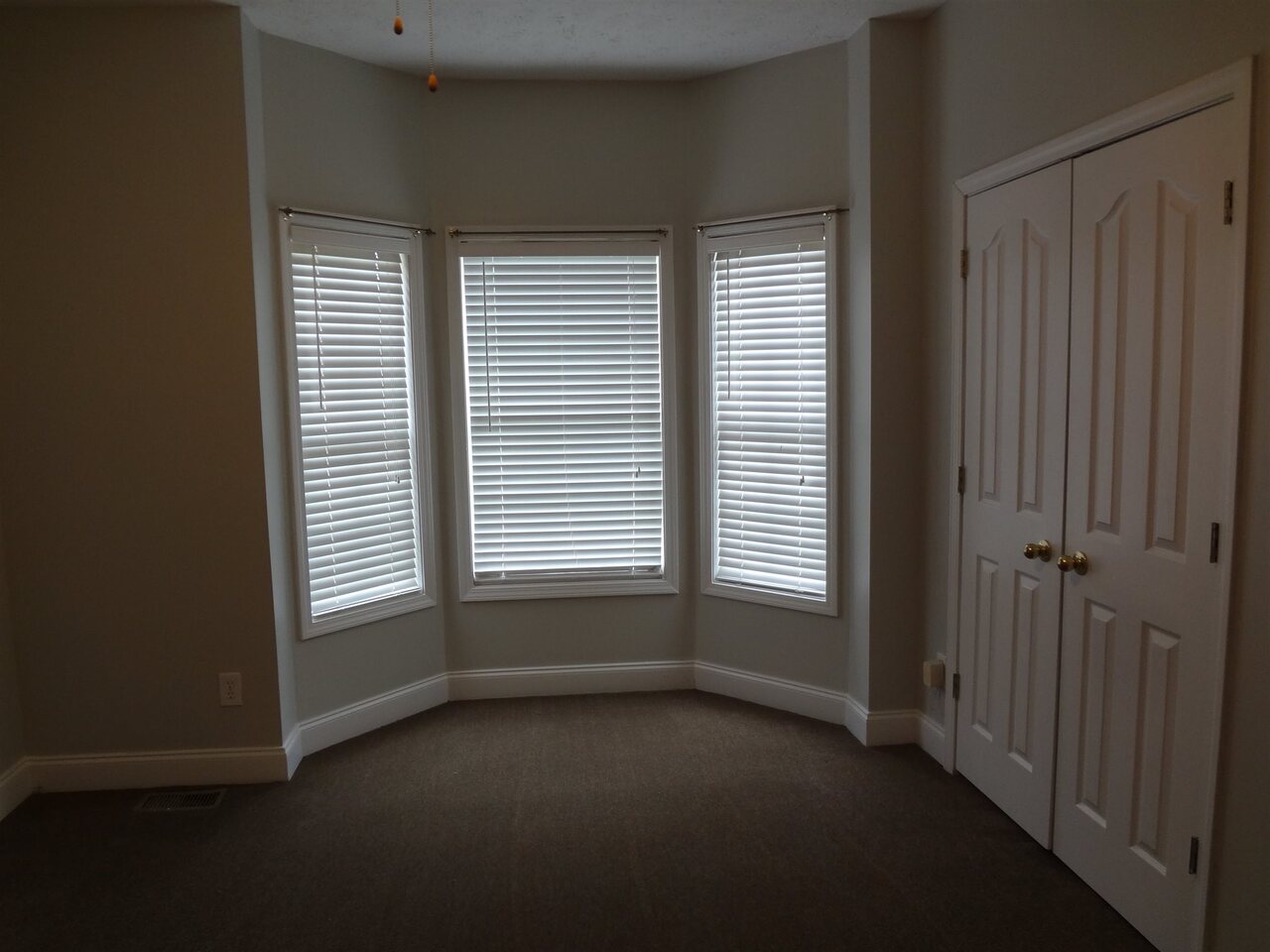 2335 Jennas Way Property Photo 5