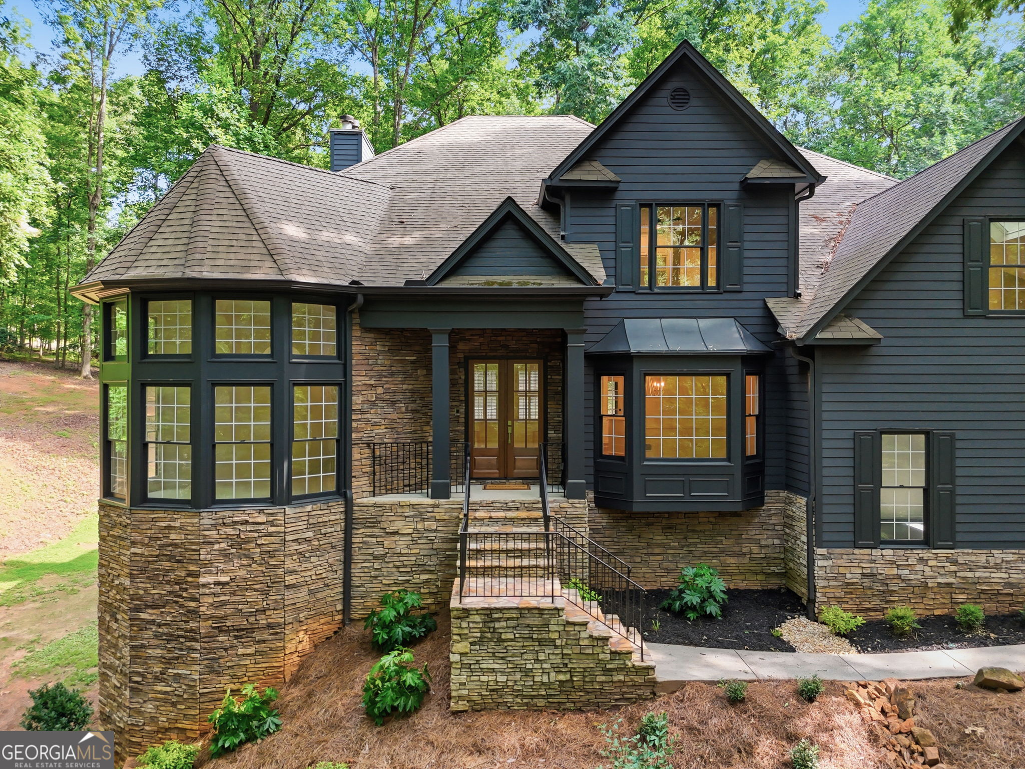 550 Eagles Landing Drive Property Photo 4