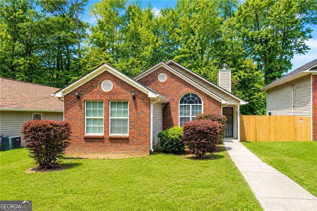 2341 Daniel Road Sw Property Photo 2