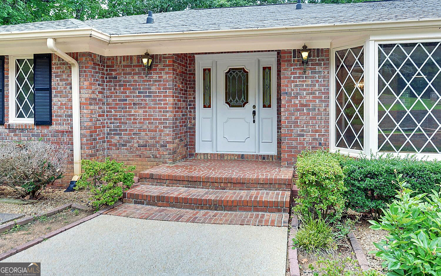 4521 Shoreline Drive Property Photo 7
