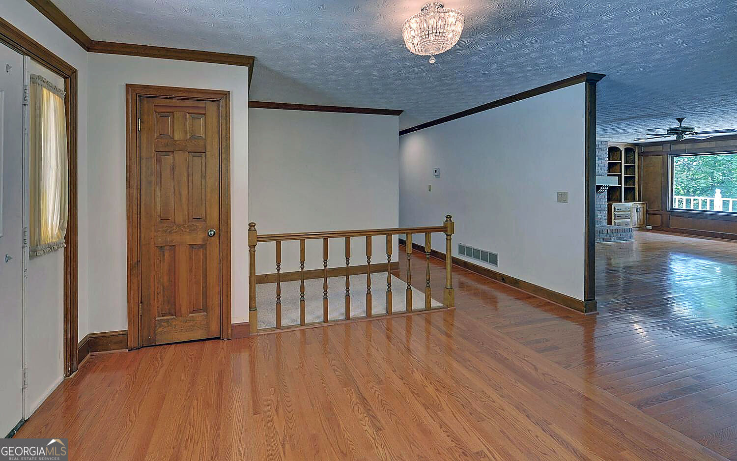4521 Shoreline Drive Property Photo 9