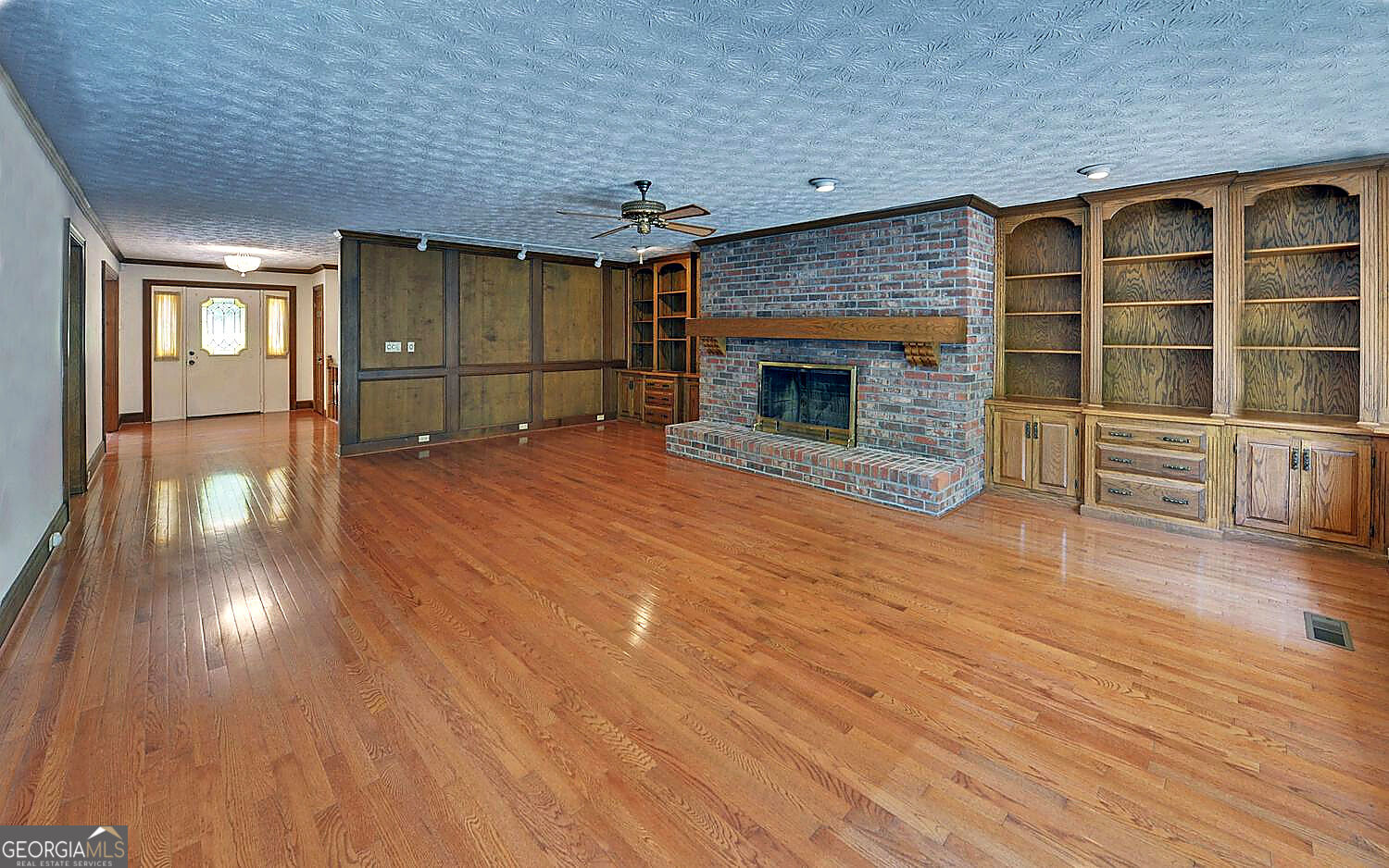 4521 Shoreline Drive Property Photo 13