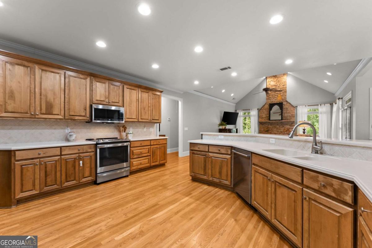 3365 Greenside Court Property Photo 13