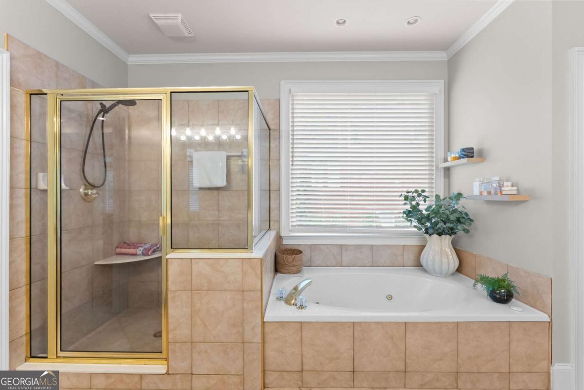 3365 Greenside Court Property Photo 16