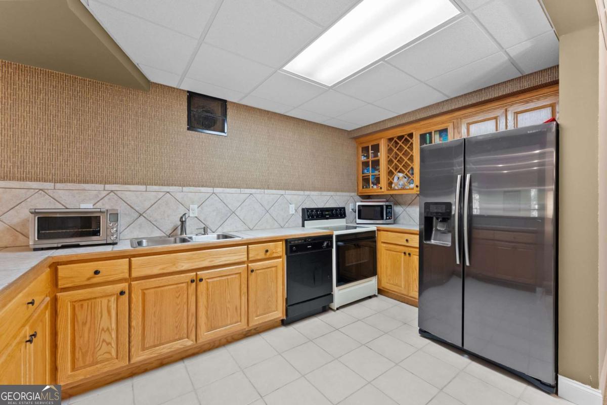 3365 Greenside Court Property Photo 34