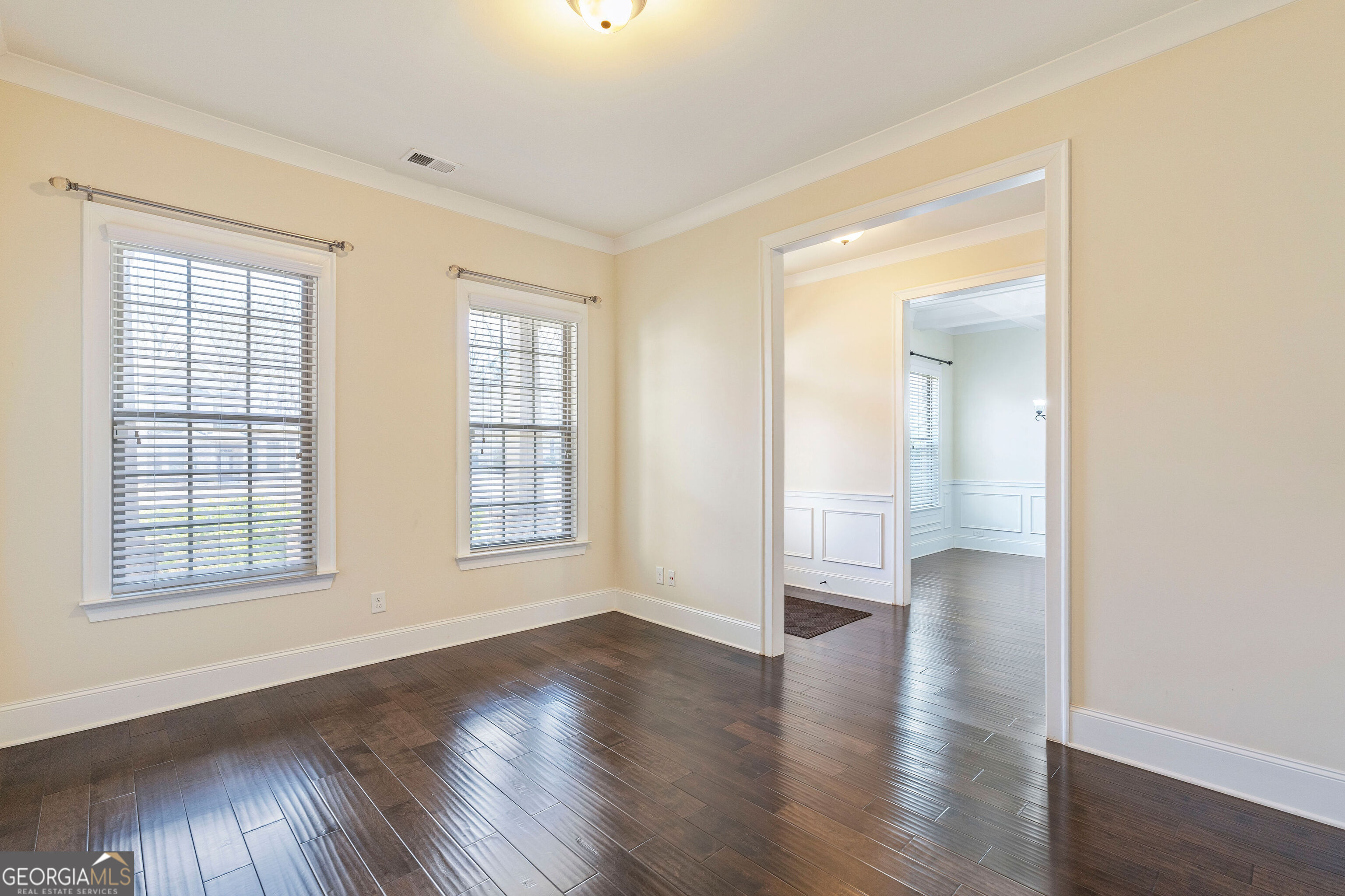 6857 Louis Drive Property Photo 3
