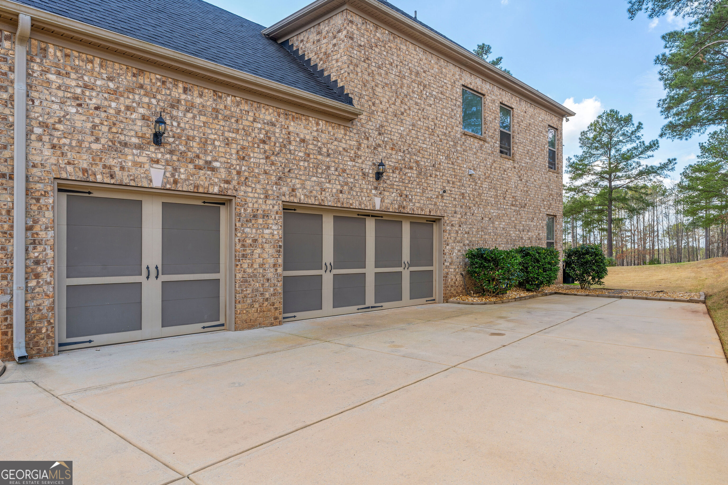 6857 Louis Drive Property Photo 36