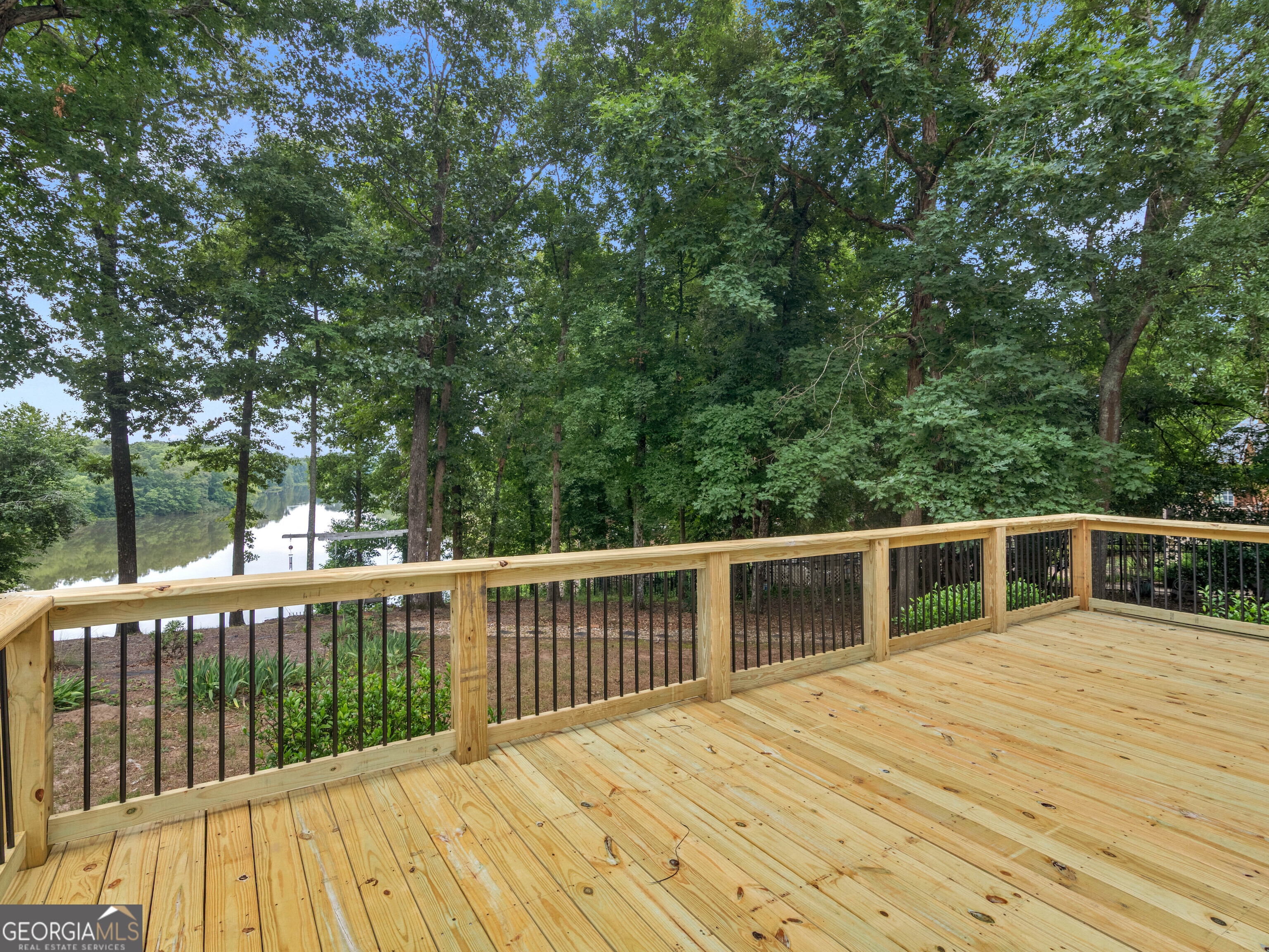 1445 Lake Forest Lane Property Photo 32