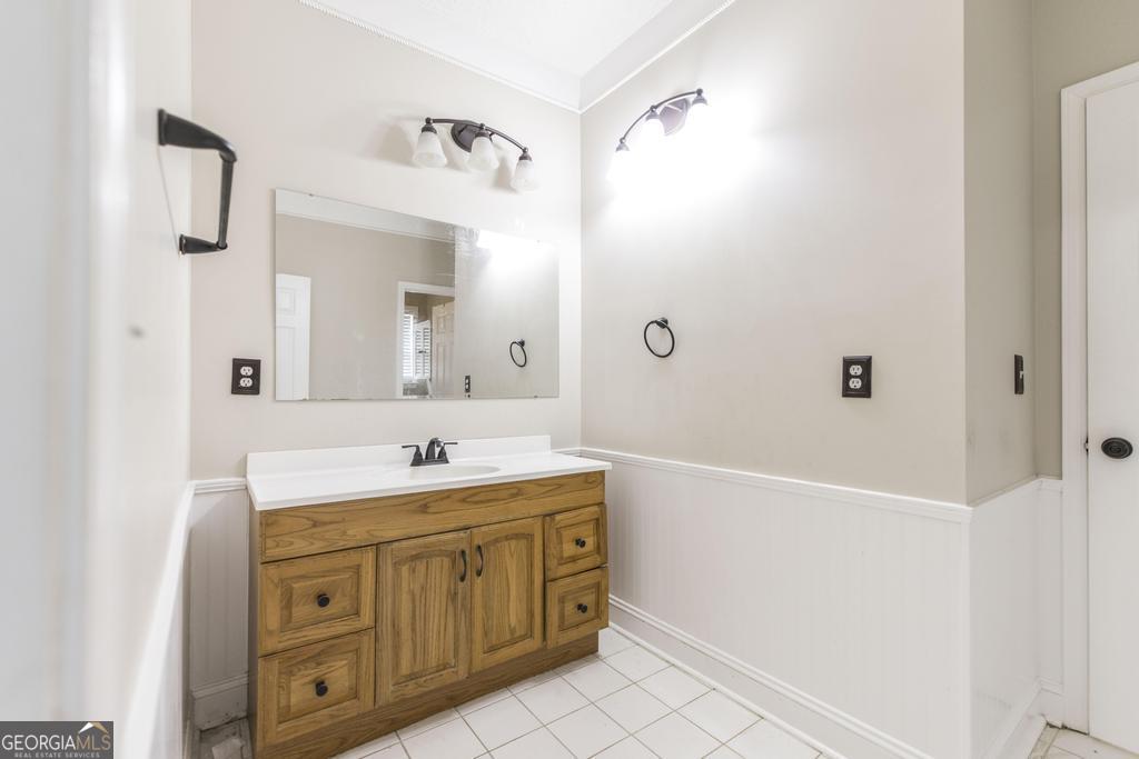 208 Martin Terrace Property Photo 27