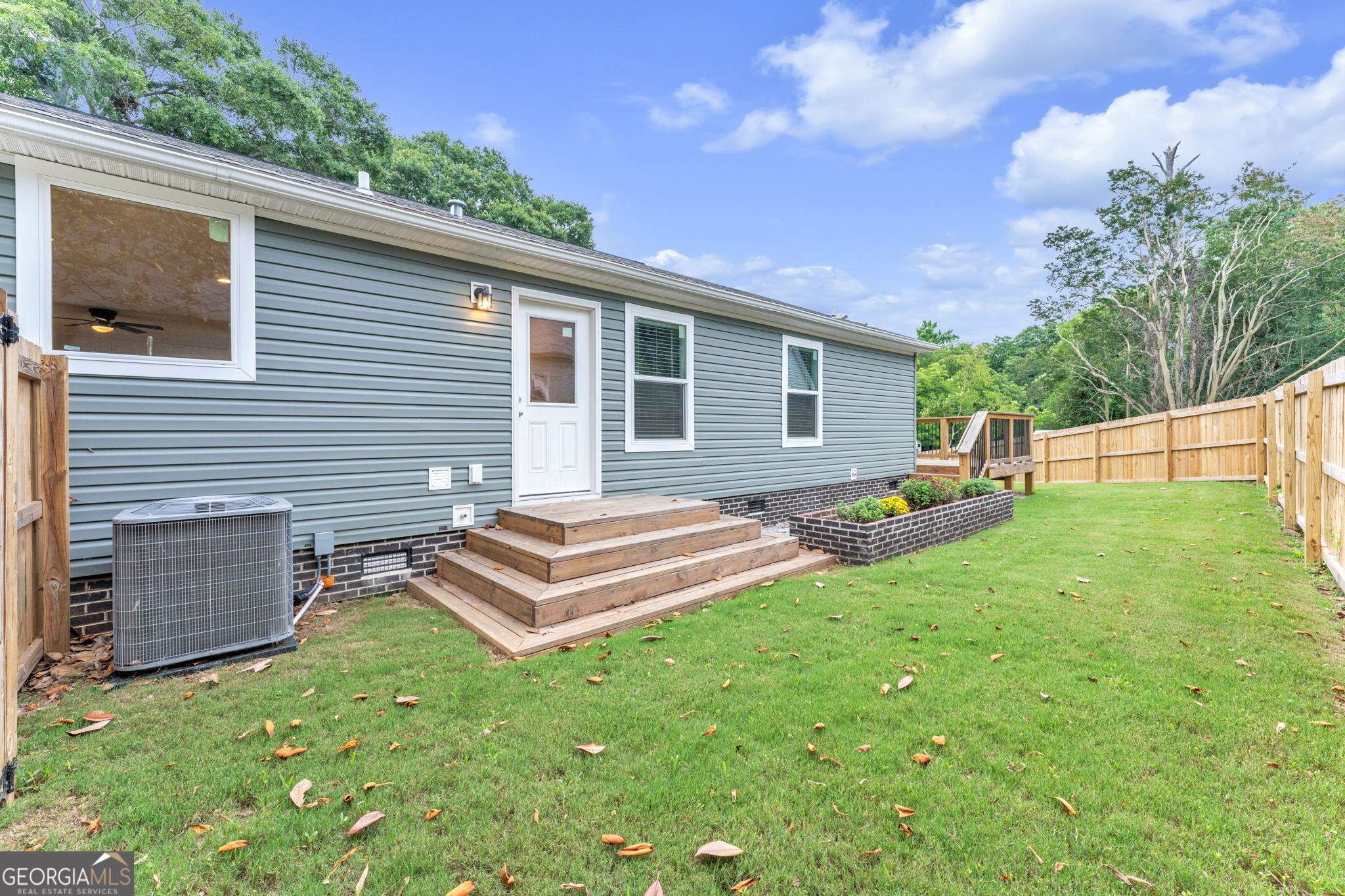 1104 E Front Street Property Photo 24