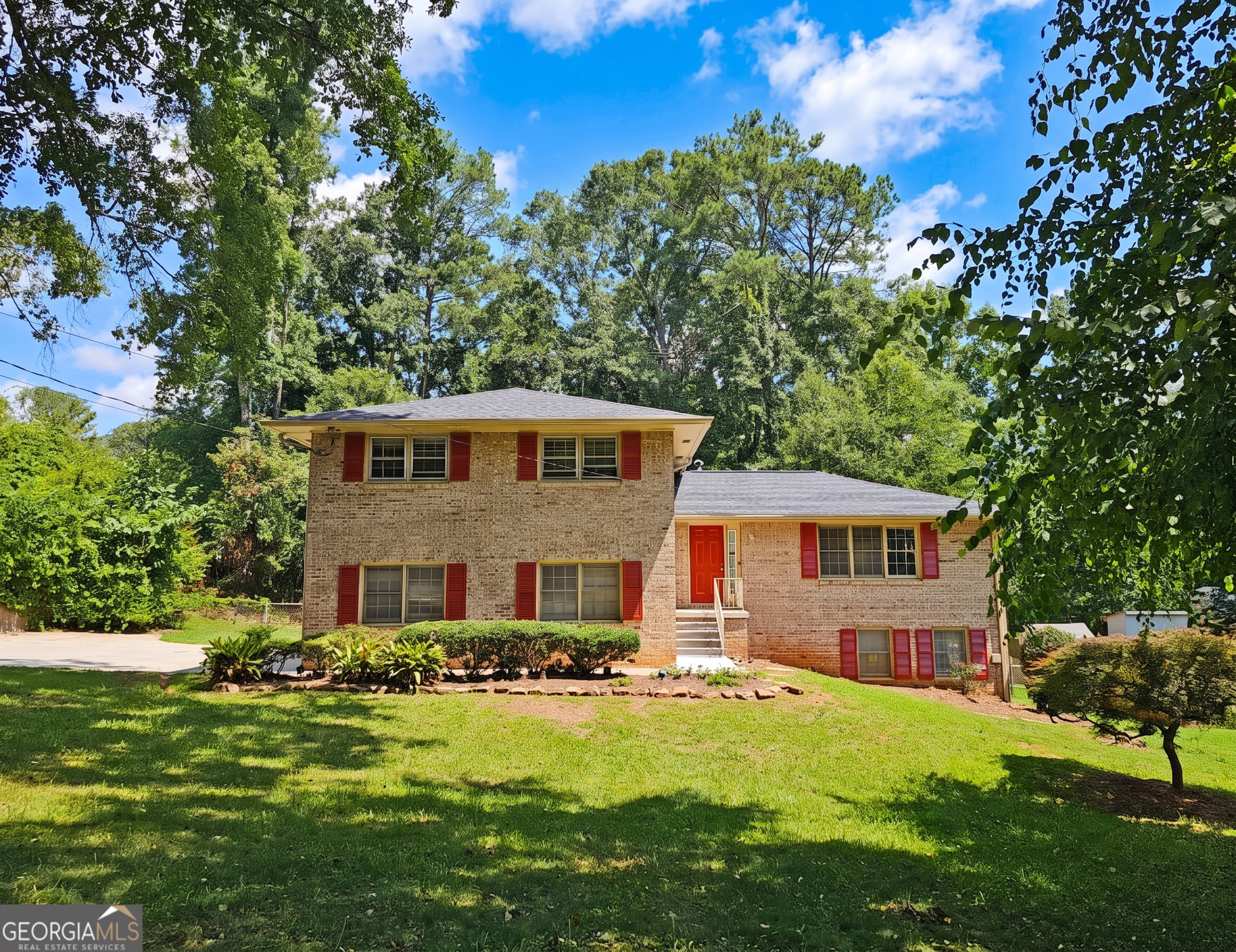4828 Scotland Drive Property Photo 1