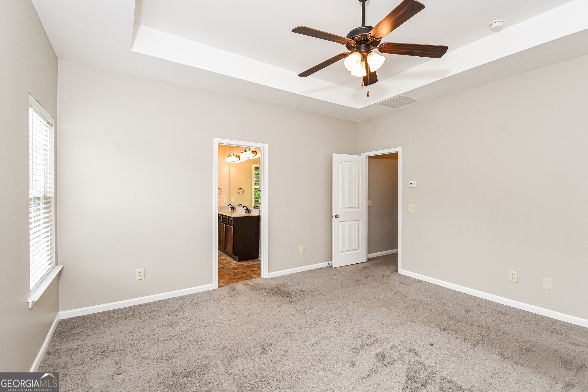 109 Cessna Drive Property Photo 11
