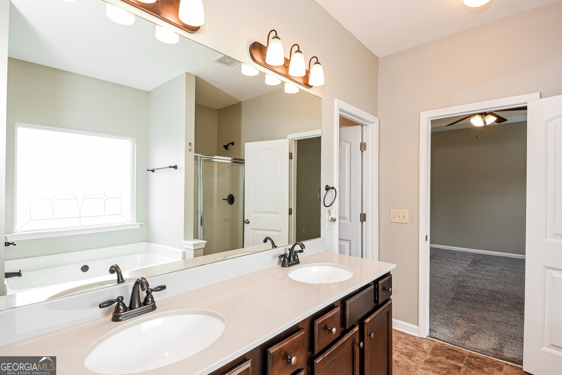 109 Cessna Drive Property Photo 16