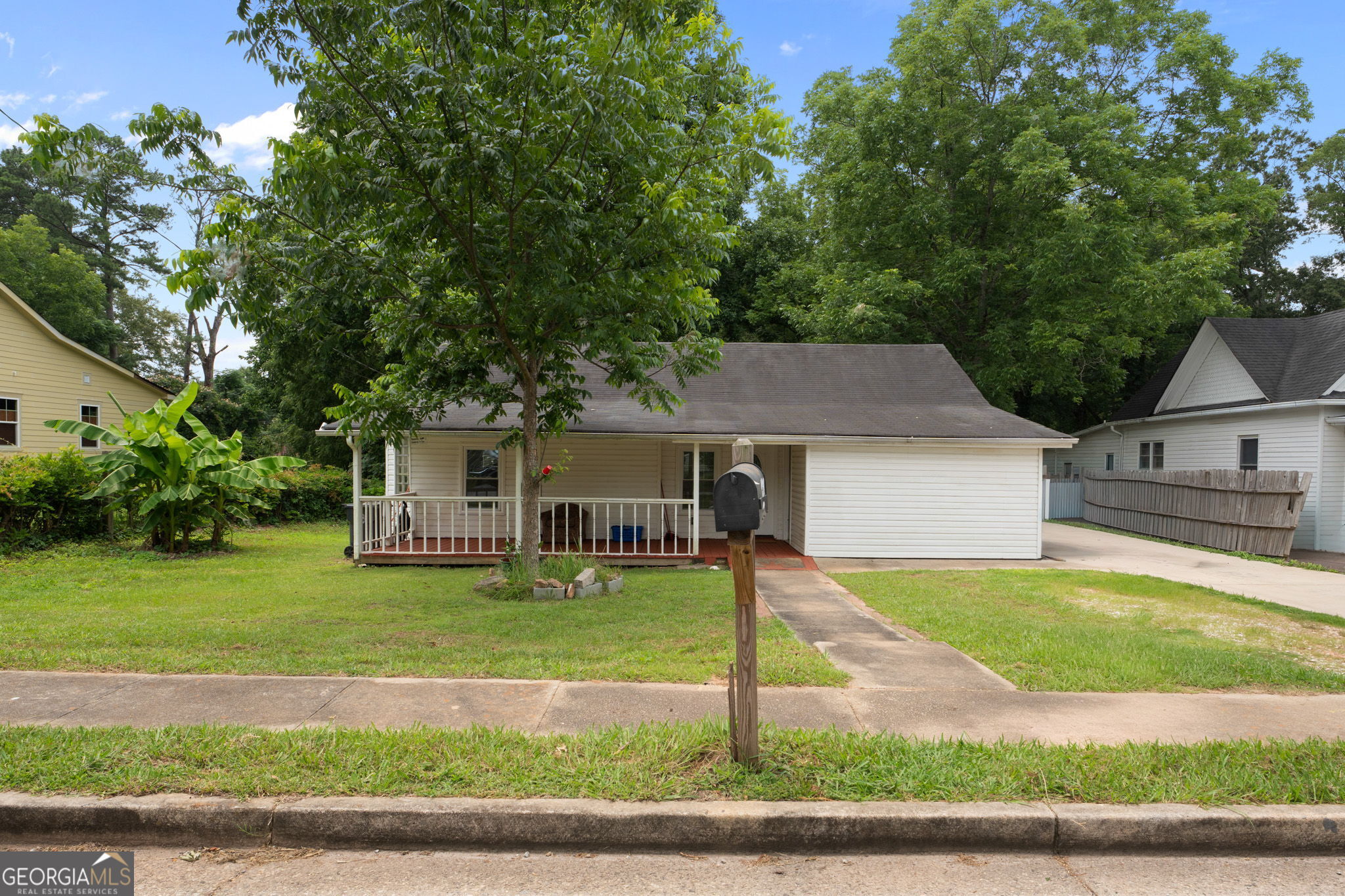123 South Avenue Property Photo 2