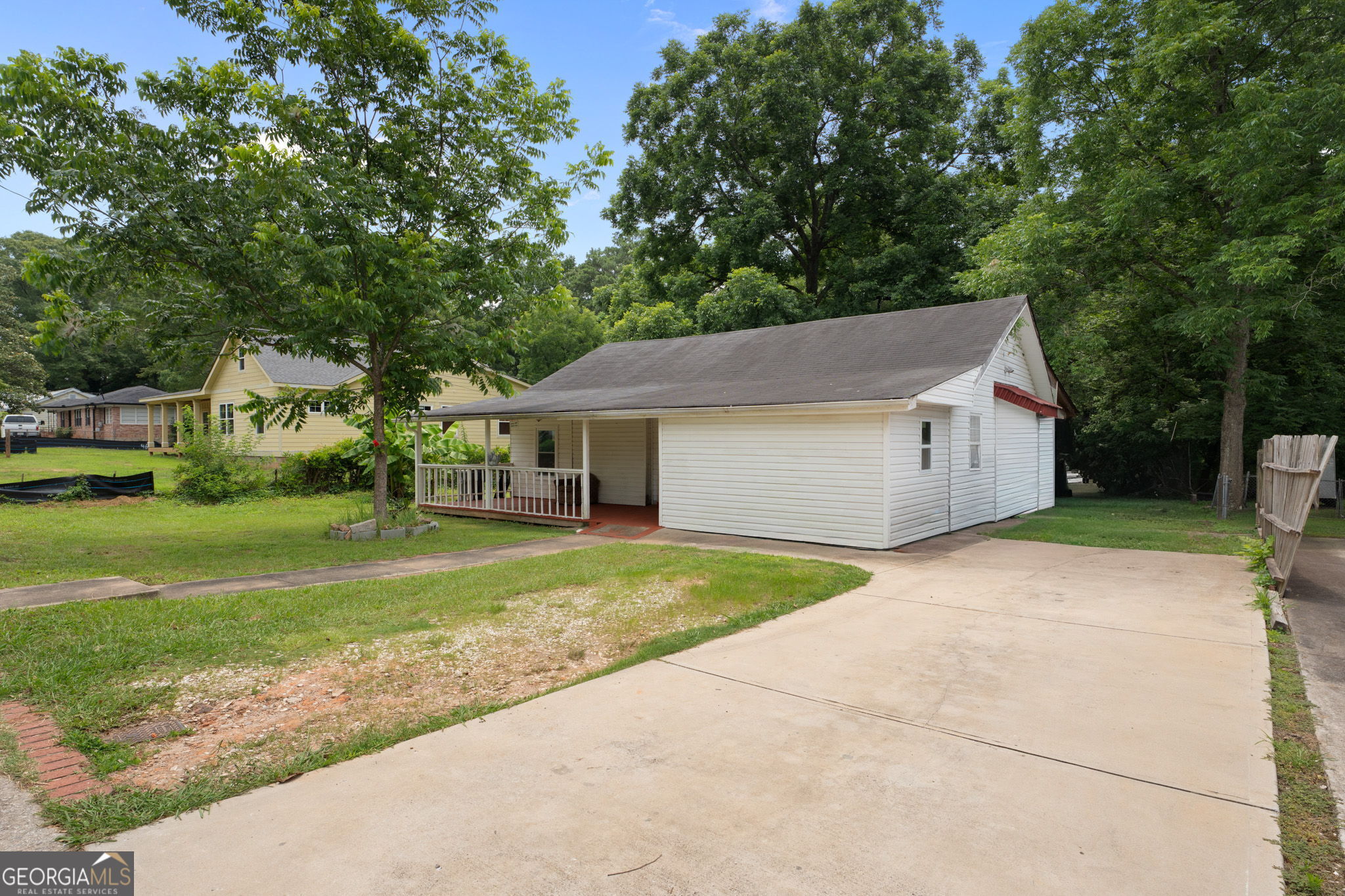 123 South Avenue Property Photo 4