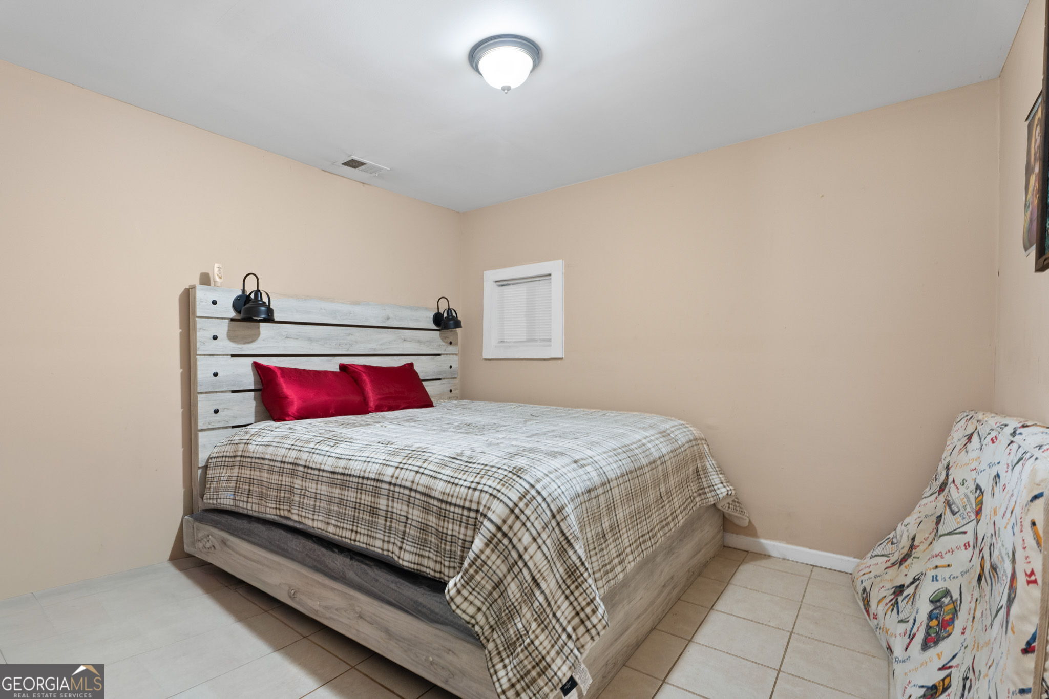 123 South Avenue Property Photo 17
