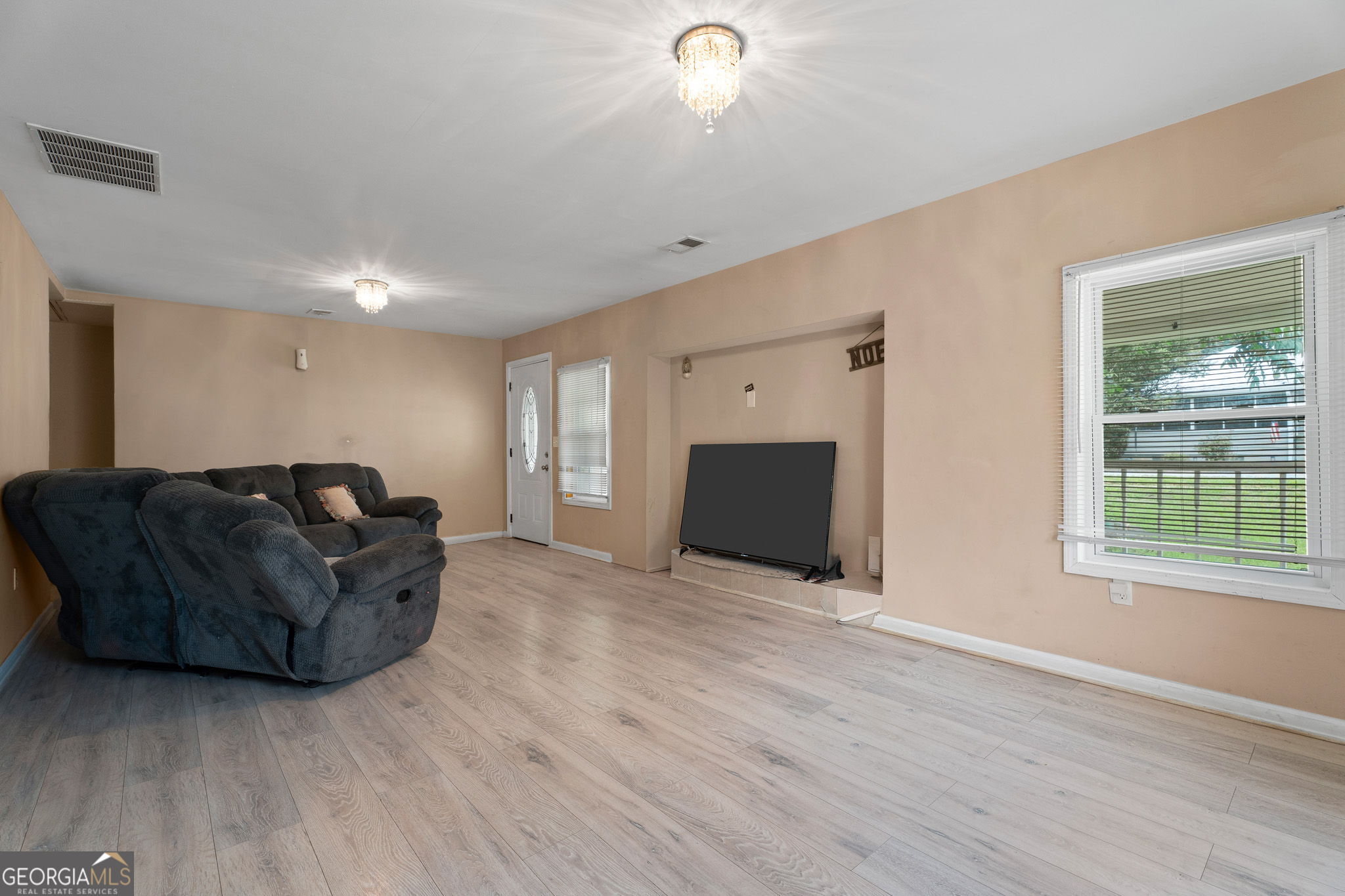 123 South Avenue Property Photo 30