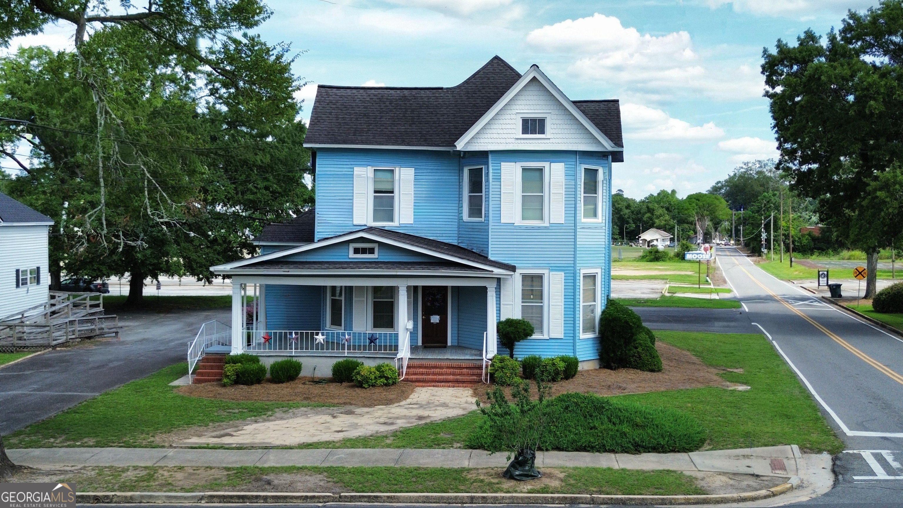 526 Academy Avenue Property Photo 1
