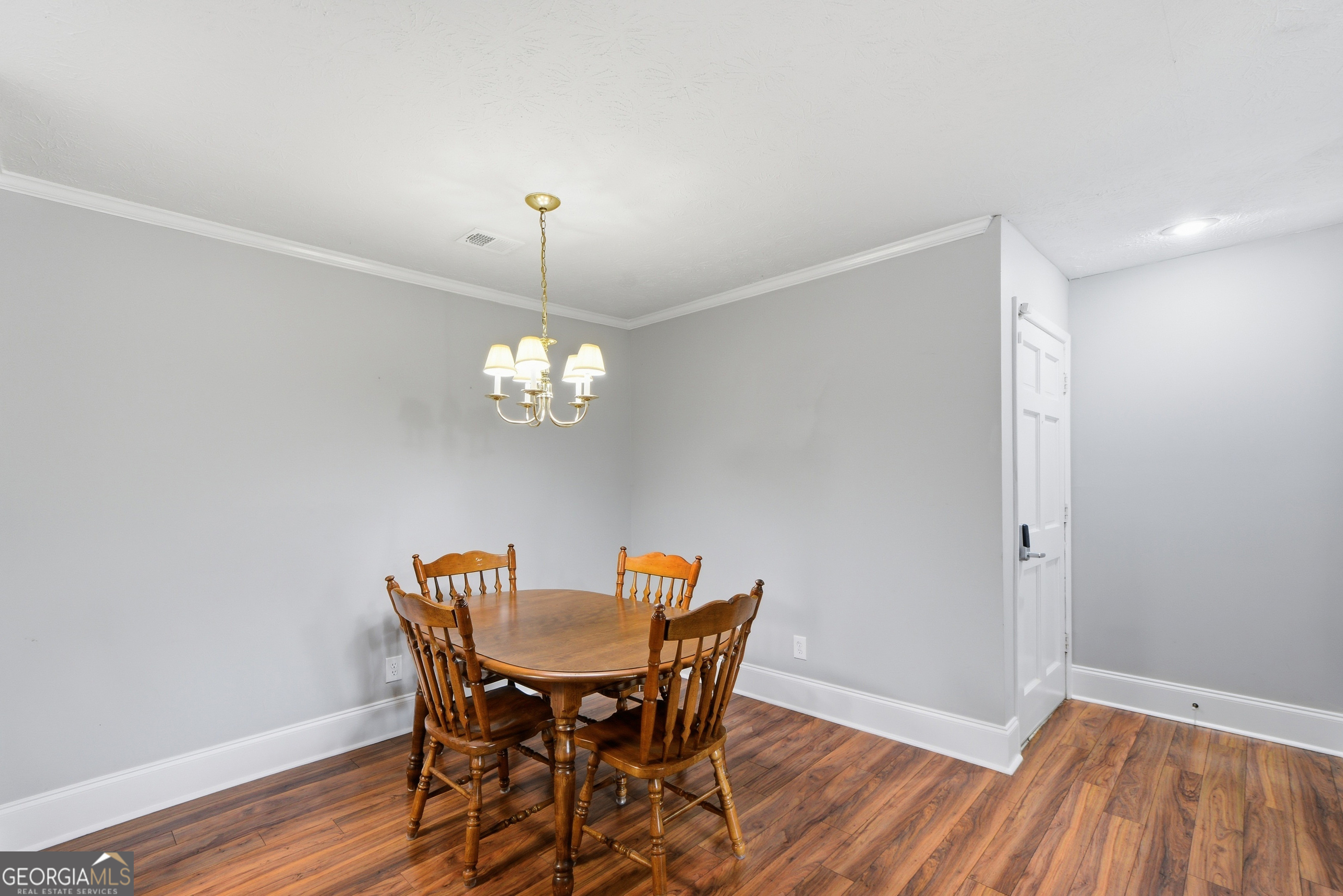 612 Tuxworth Circle Property Photo 14