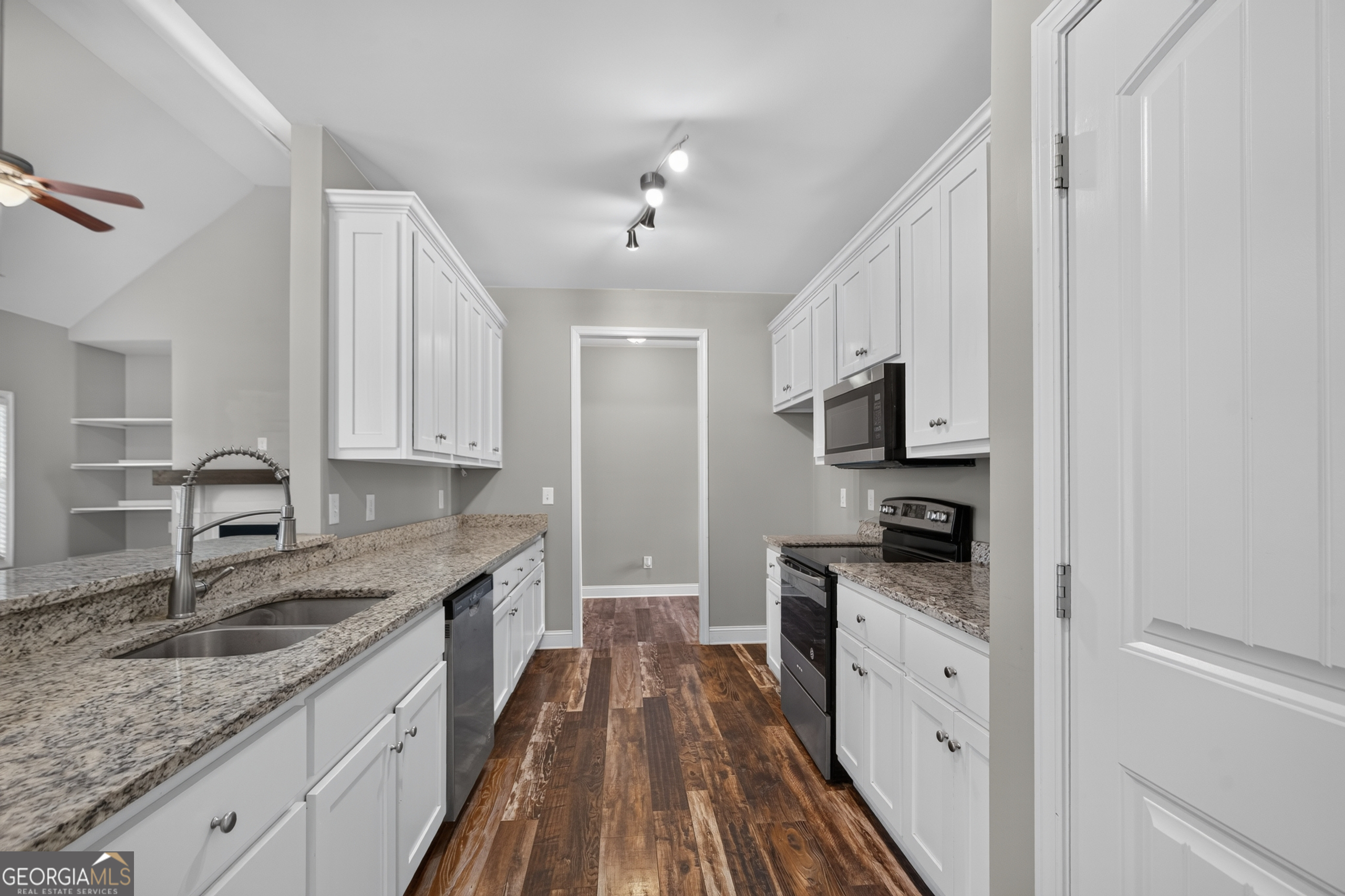 59 Round Rock Circle Ne Property Photo 10
