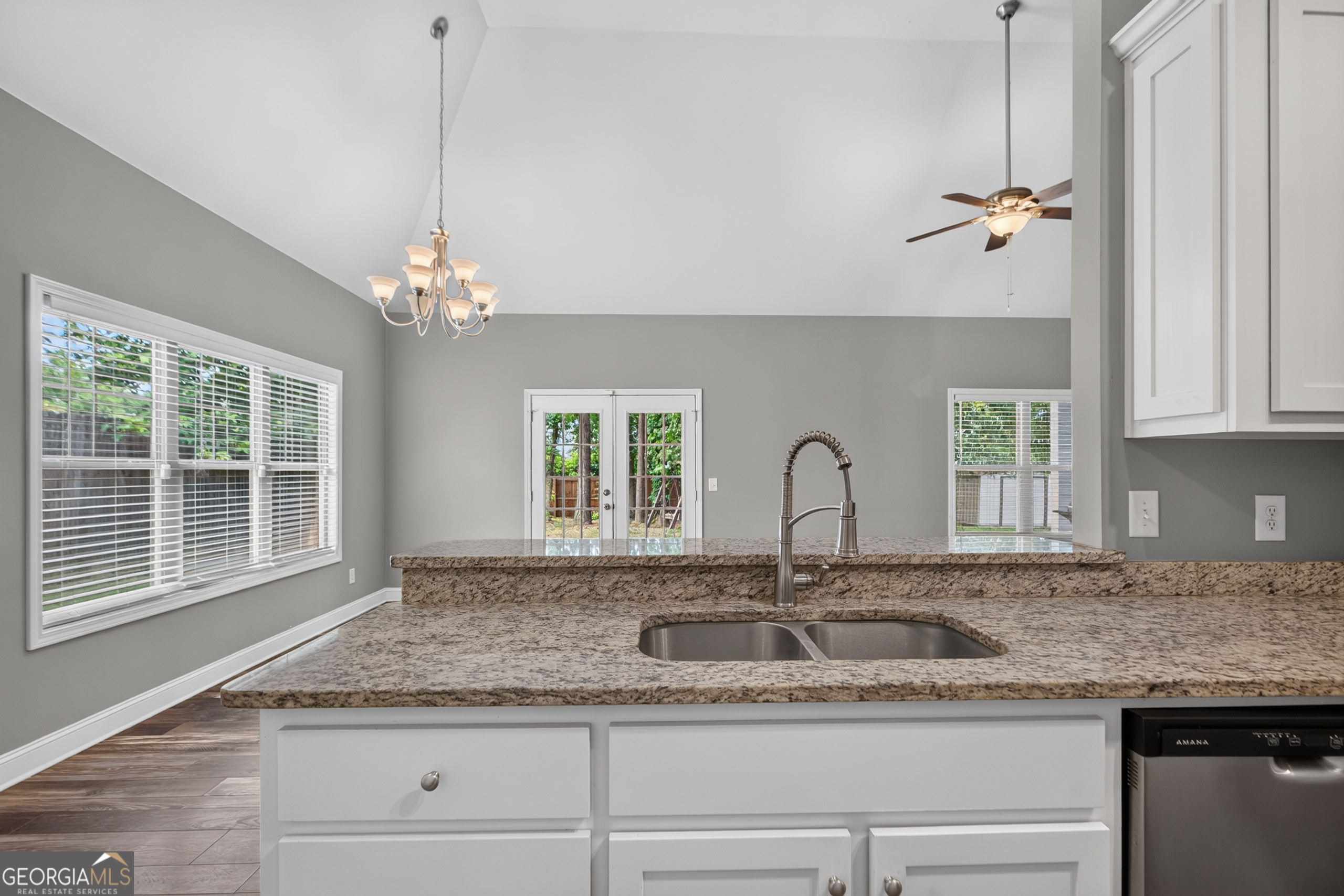 59 Round Rock Circle Ne Property Photo 11