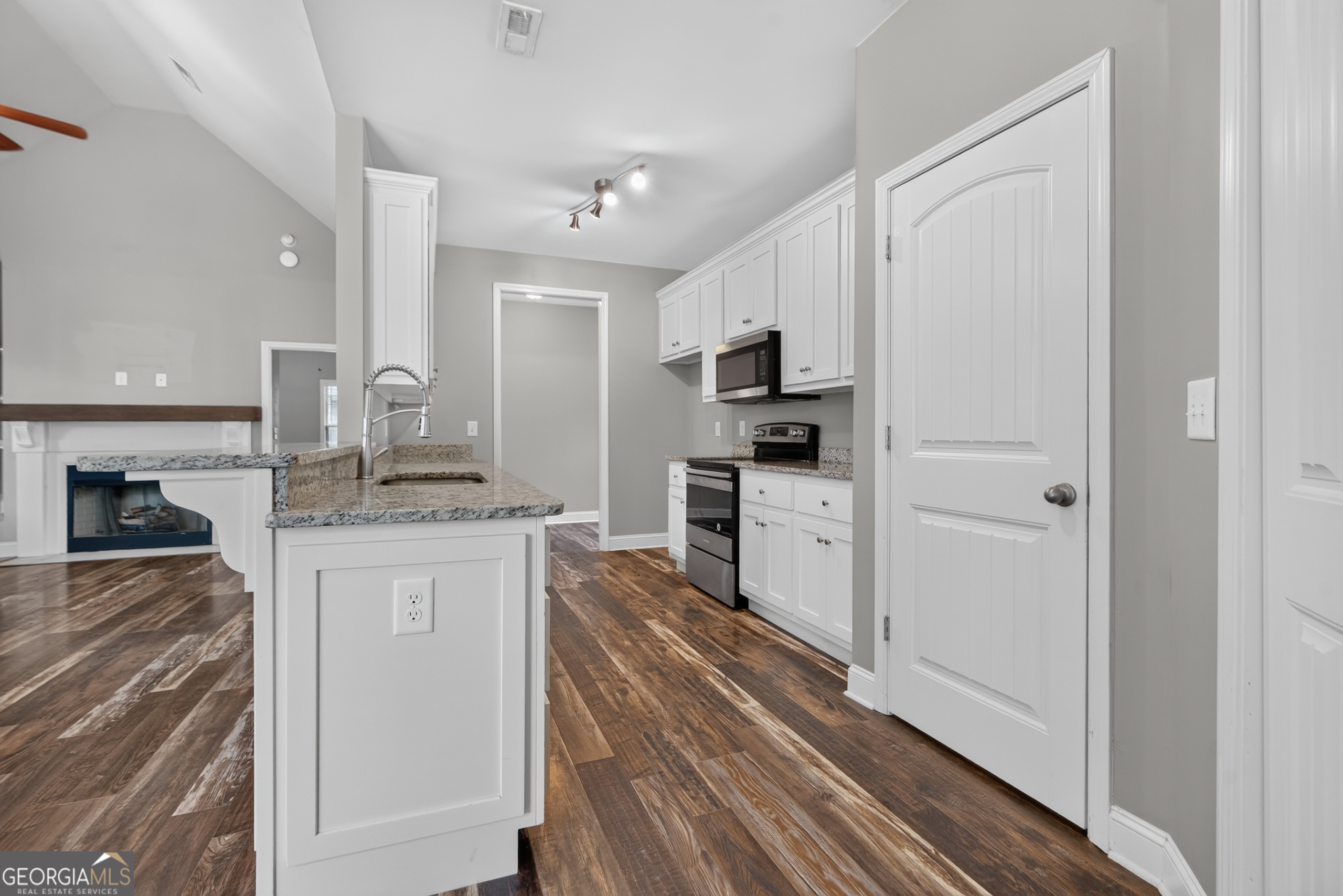 59 Round Rock Circle Ne Property Photo 13