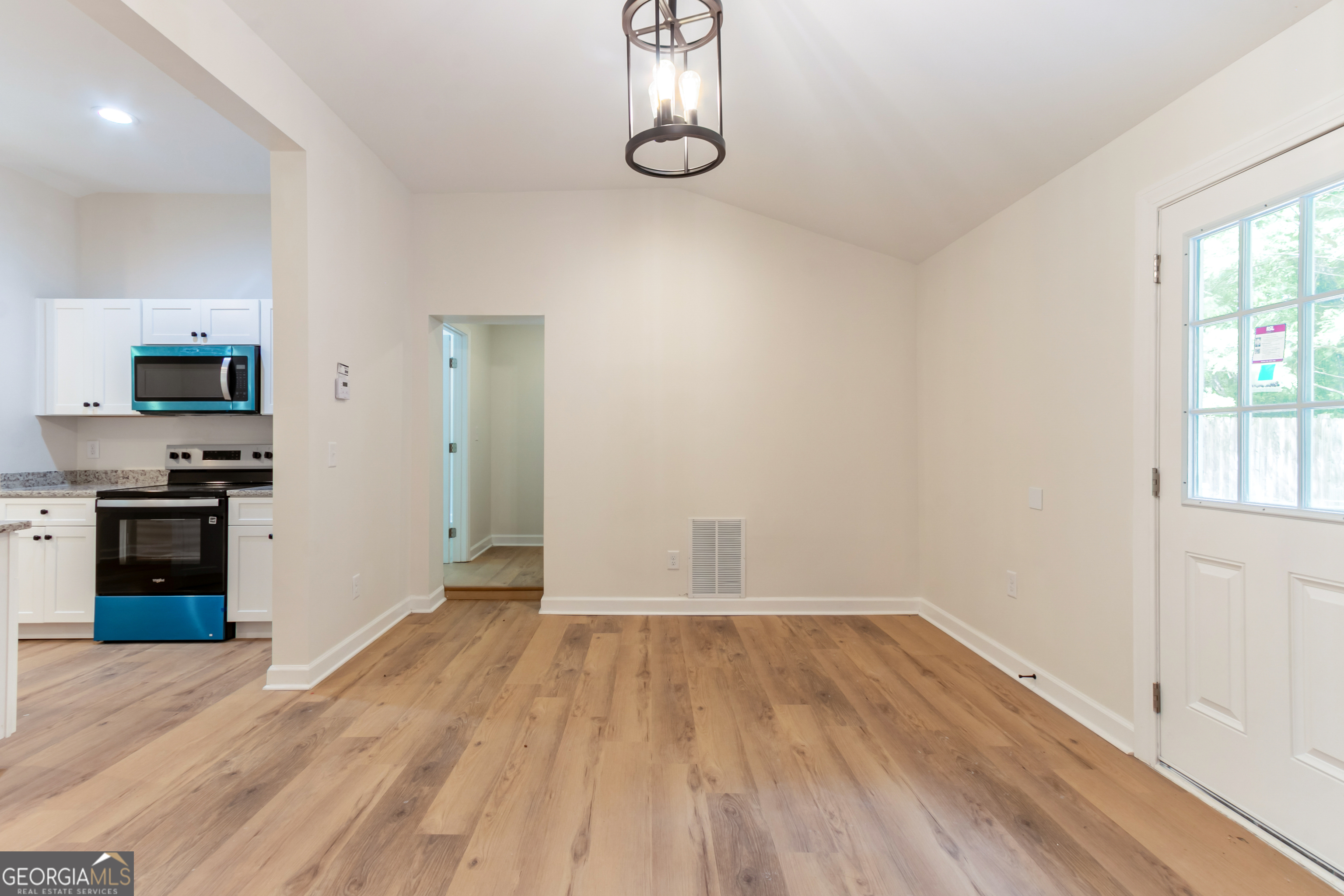6532 Voyles Drive Property Photo 8