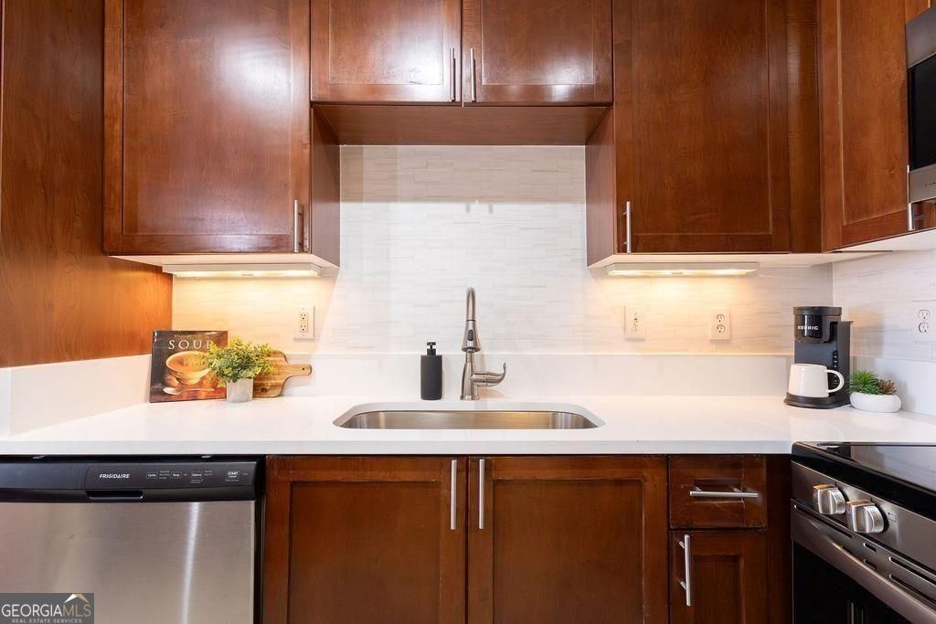 400 17th Street Nw # 2435 Property Photo 15