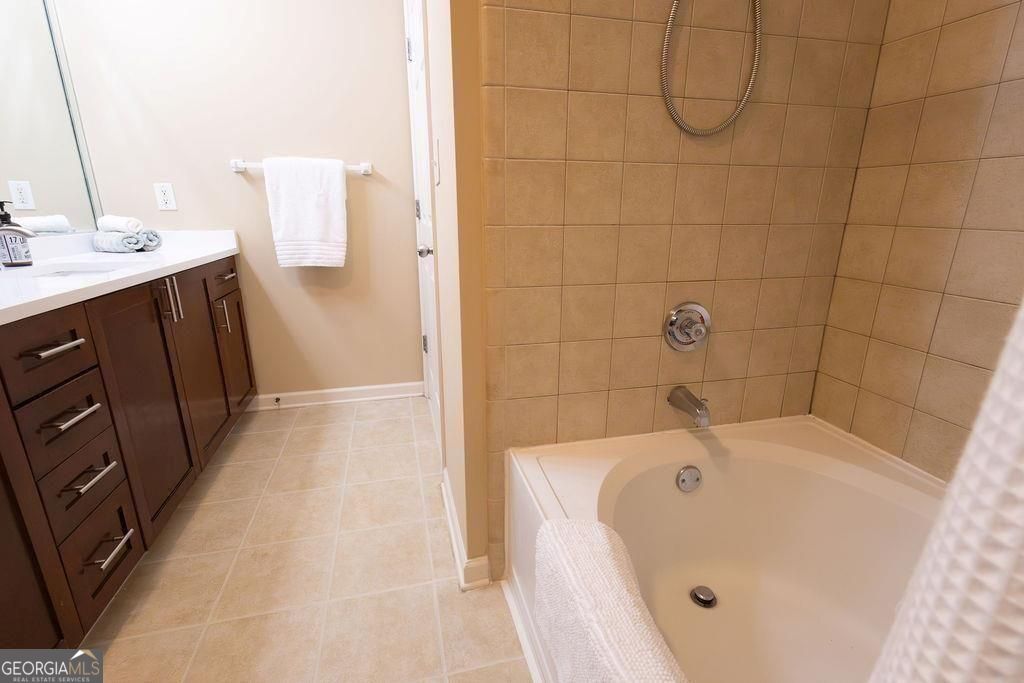 400 17th Street Nw # 2435 Property Photo 22